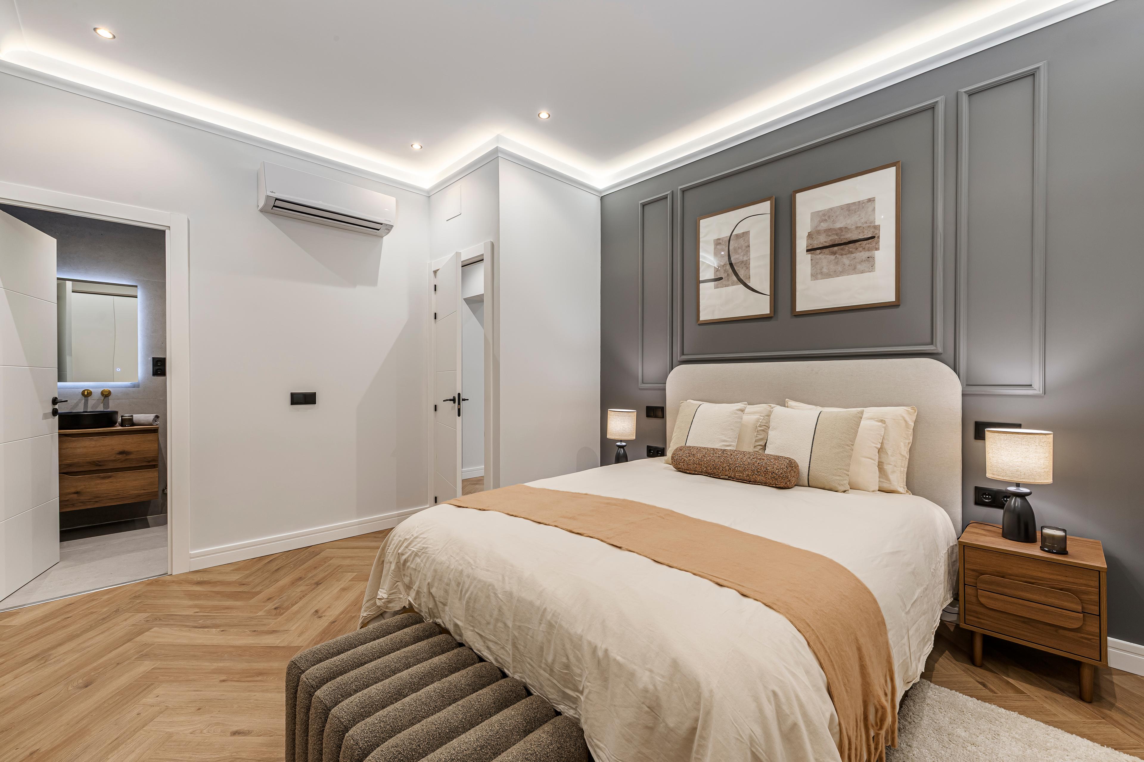 Piso en Venta en Paseo de la R. Cristina - 19