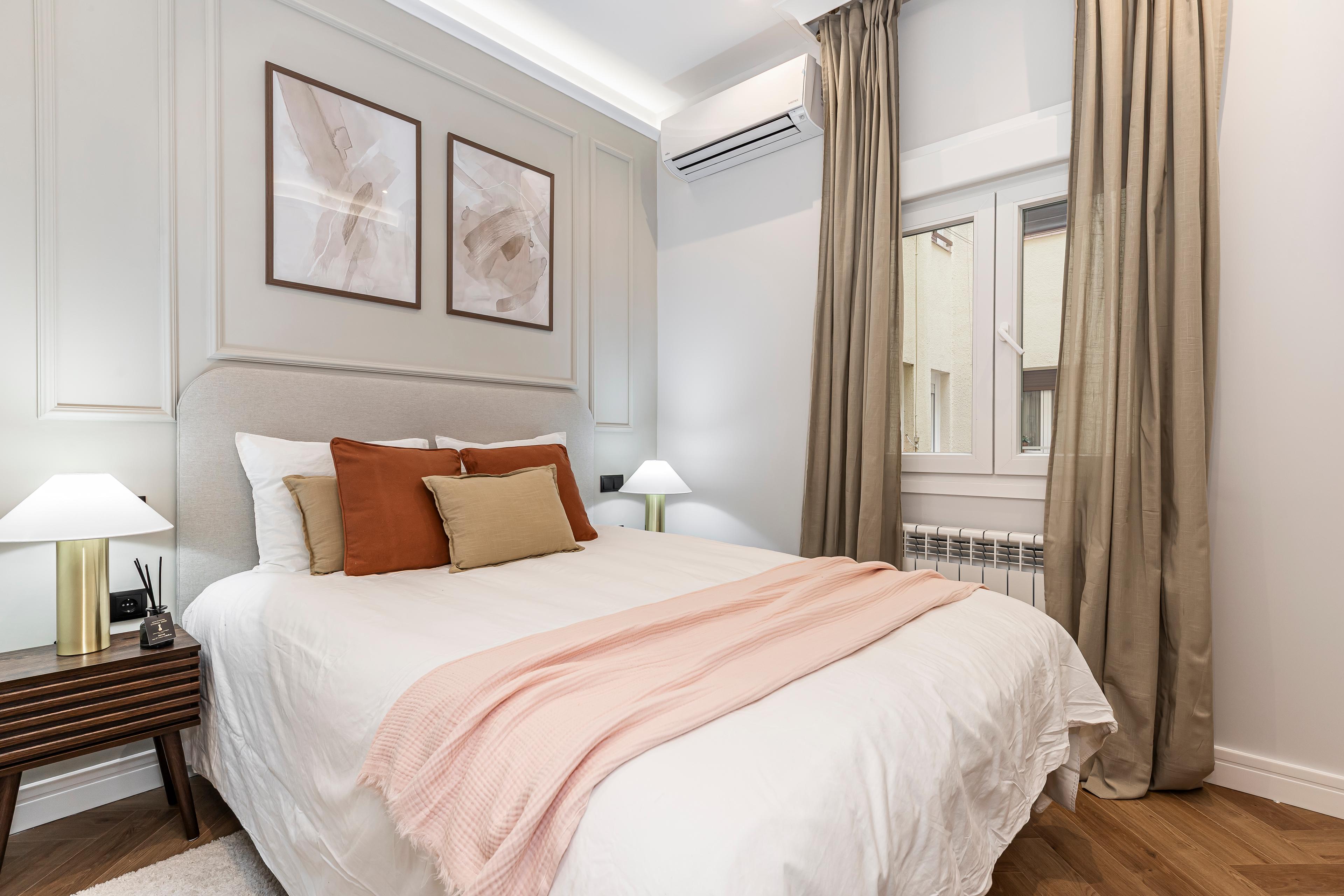 Piso en Venta en Paseo de la R. Cristina - 30