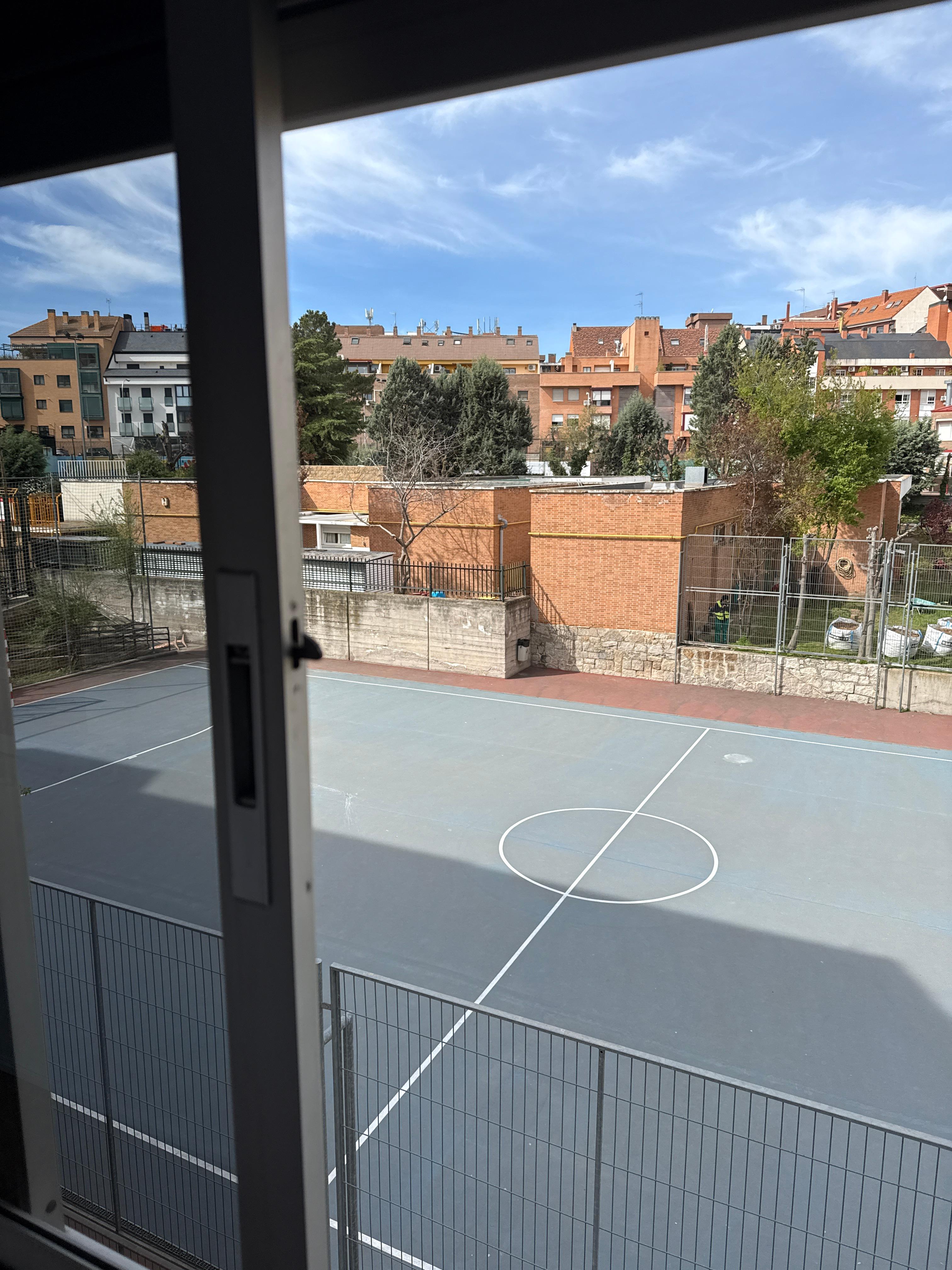 Piso en Venta en C. Motilla del Palancar - 14