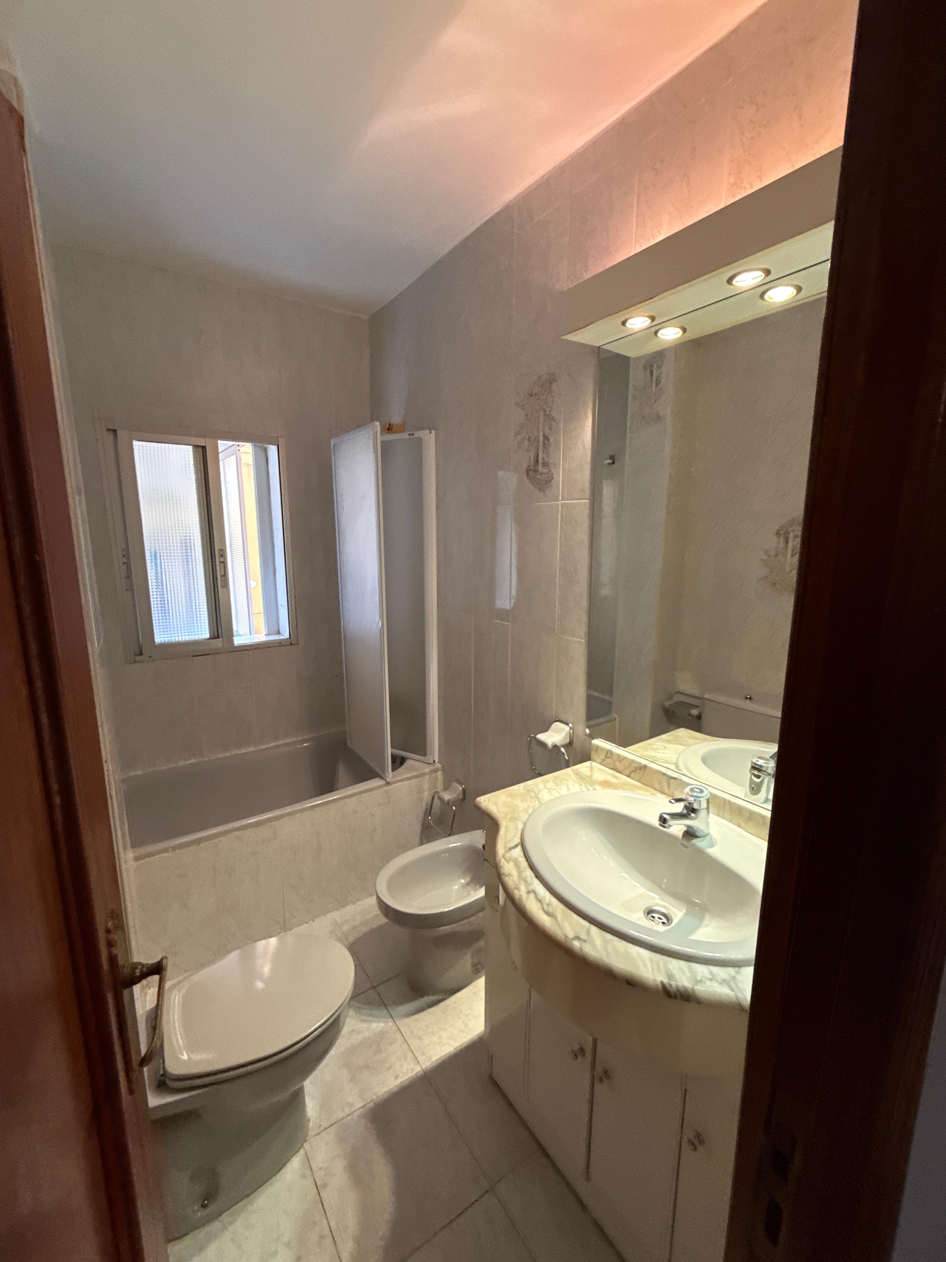 Piso en Venta en C. Motilla del Palancar - 9