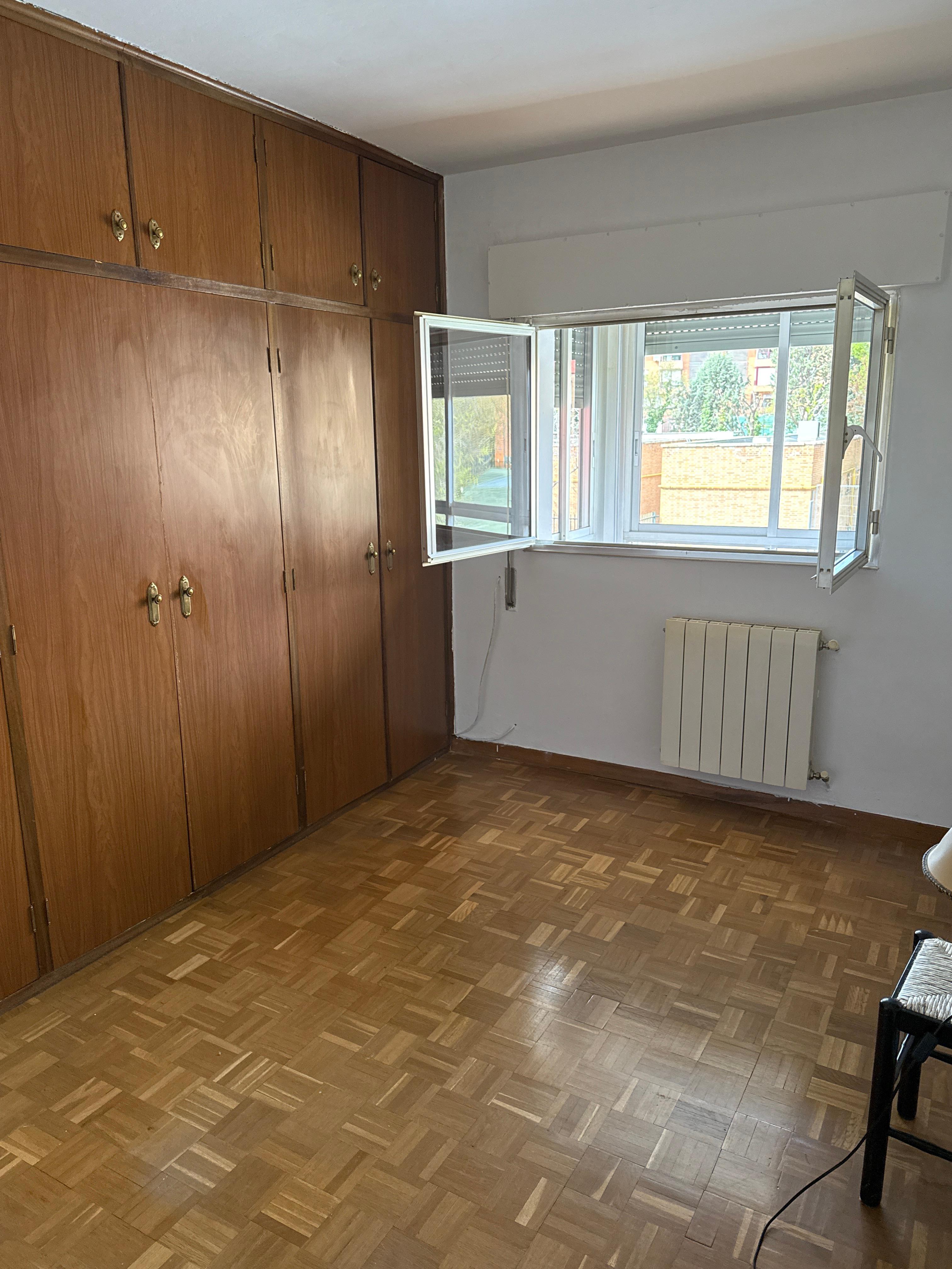 Piso en Venta en C. Motilla del Palancar - 6