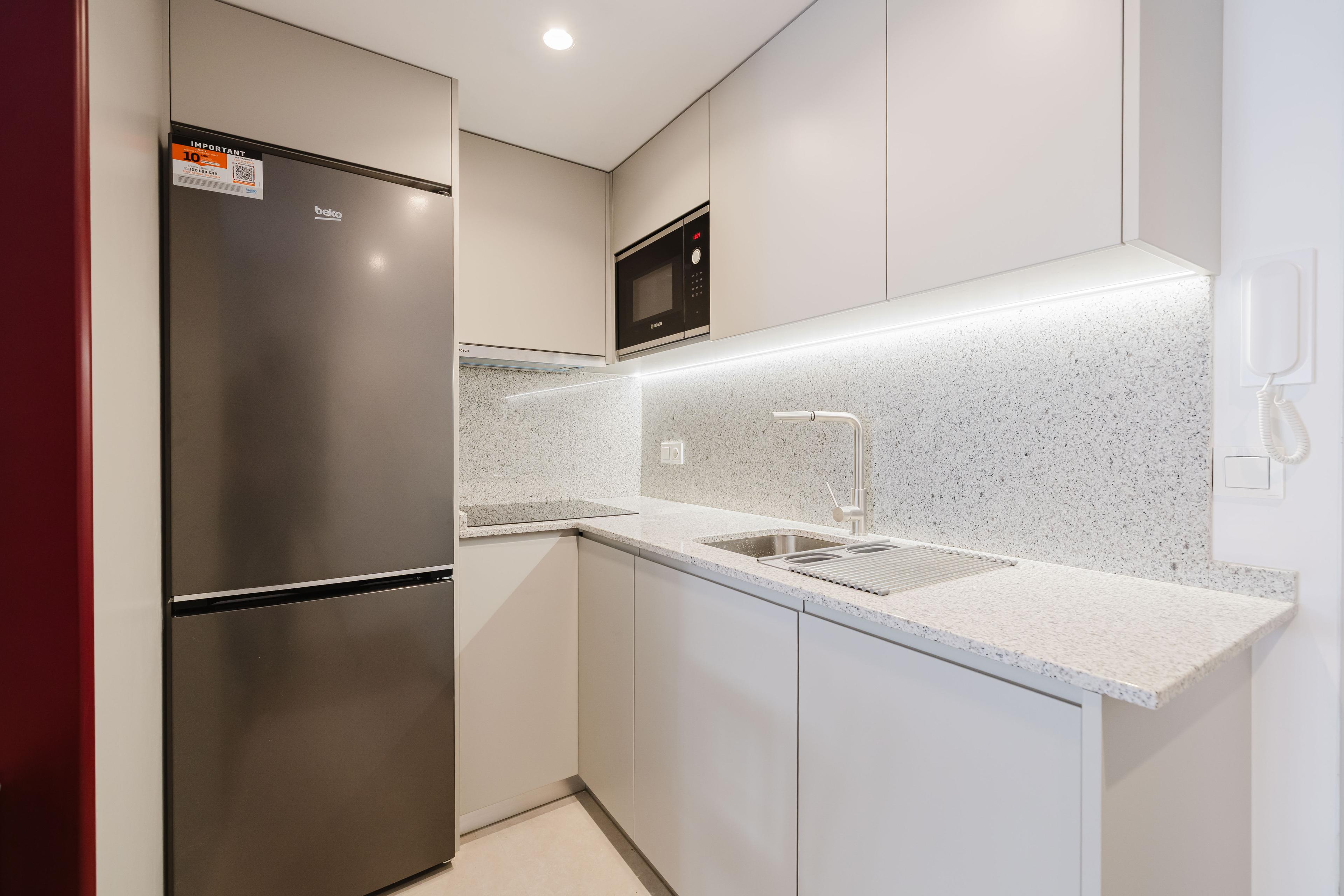 Piso en Alquiler - Calle Maestranza - 6