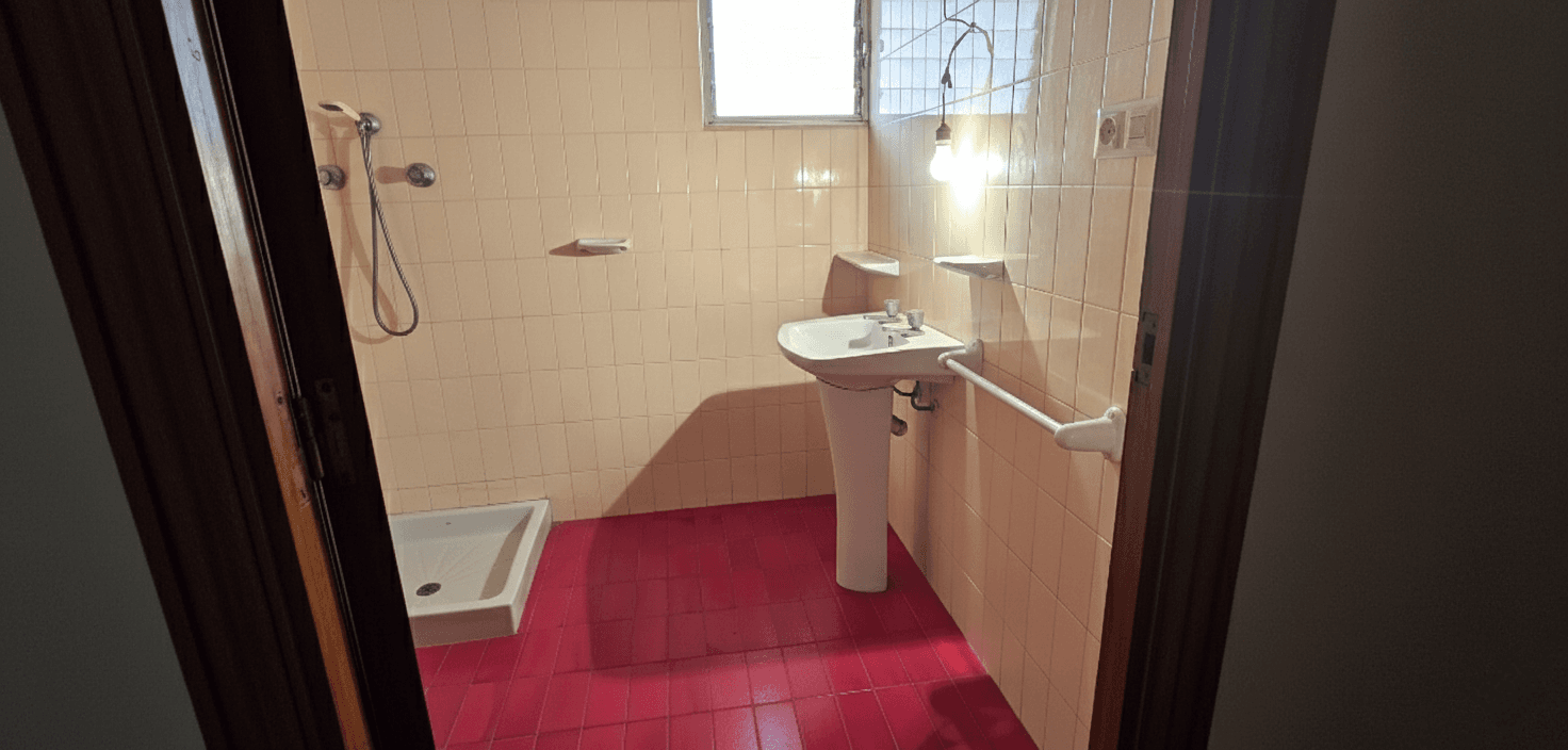 Casa en Venta en Avenida Valencia - 13