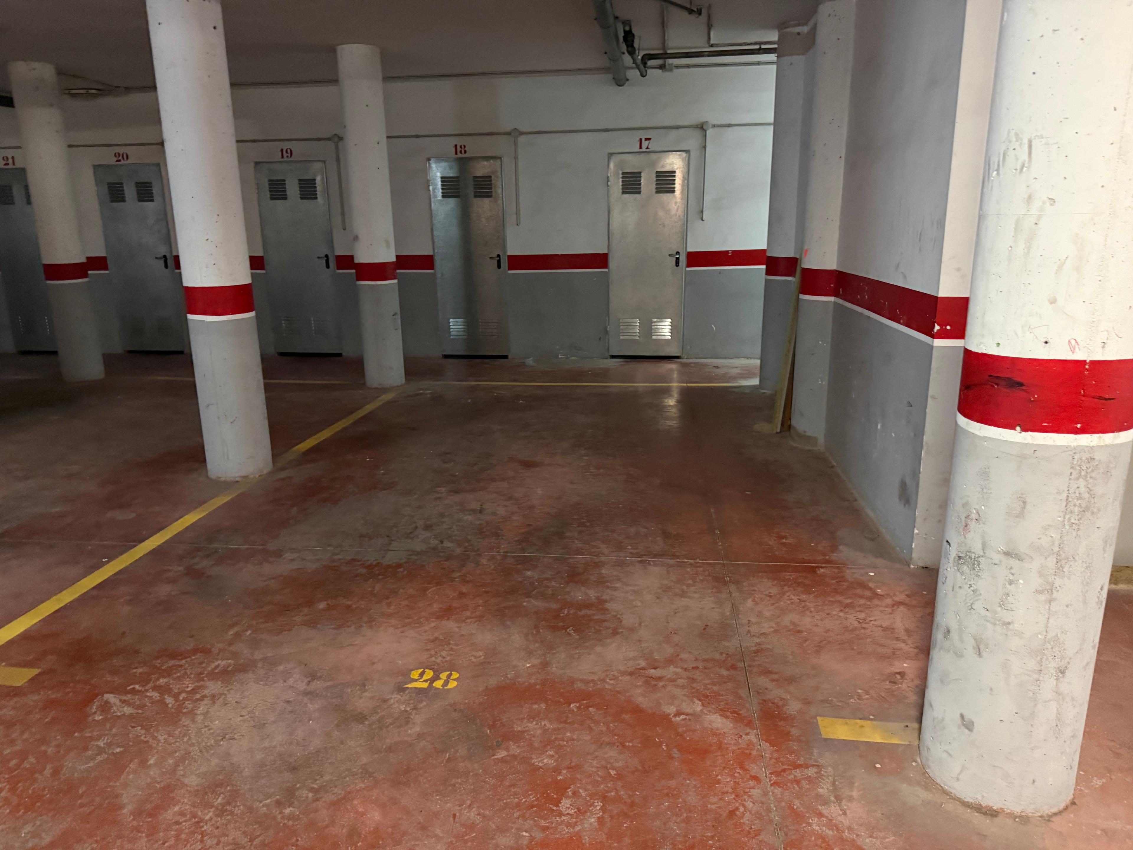 Garage en Venta en C. Gregorio de la Rosa - 4