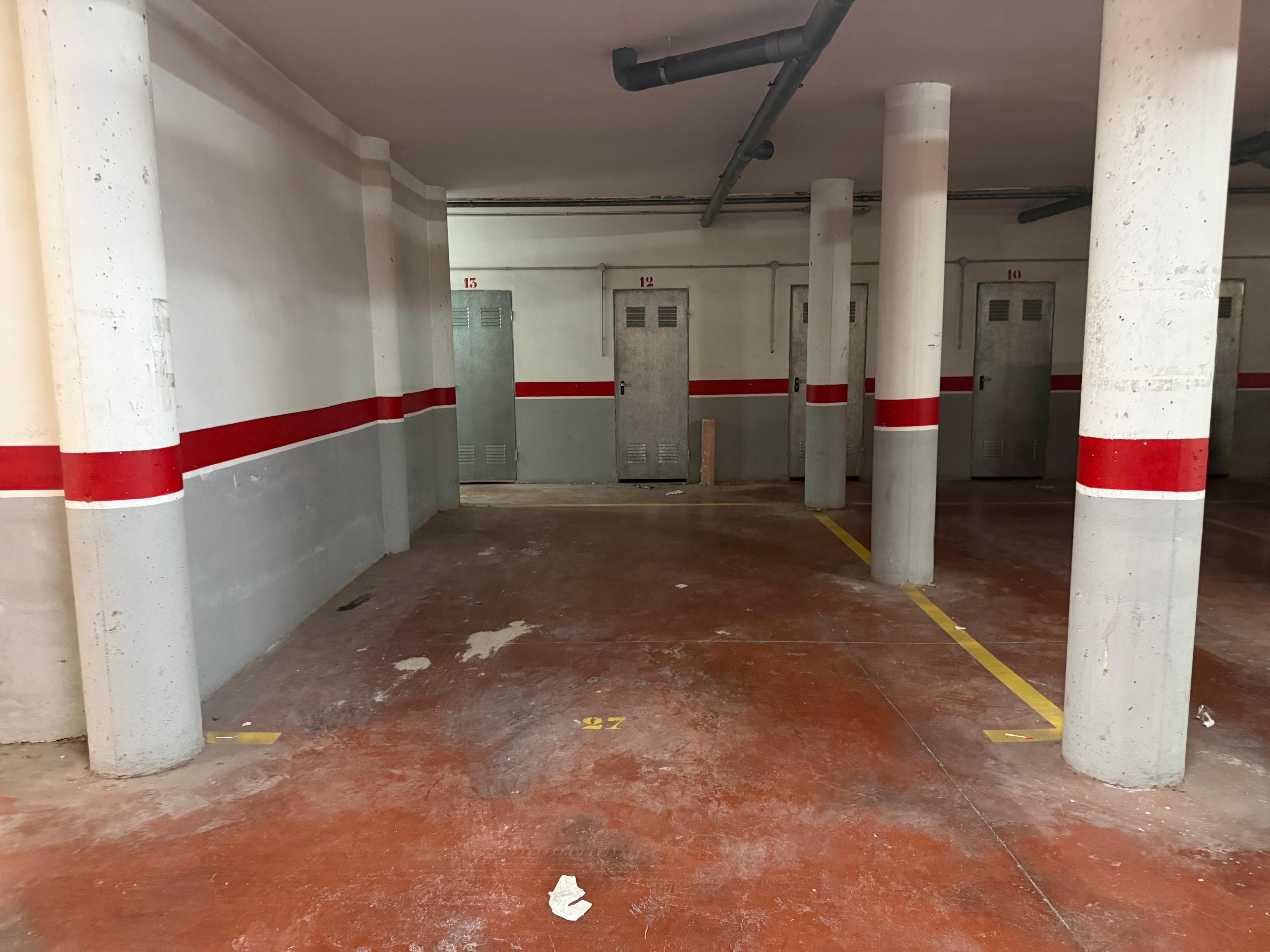 Garage en Venta en C. Gregorio de la Rosa - 3