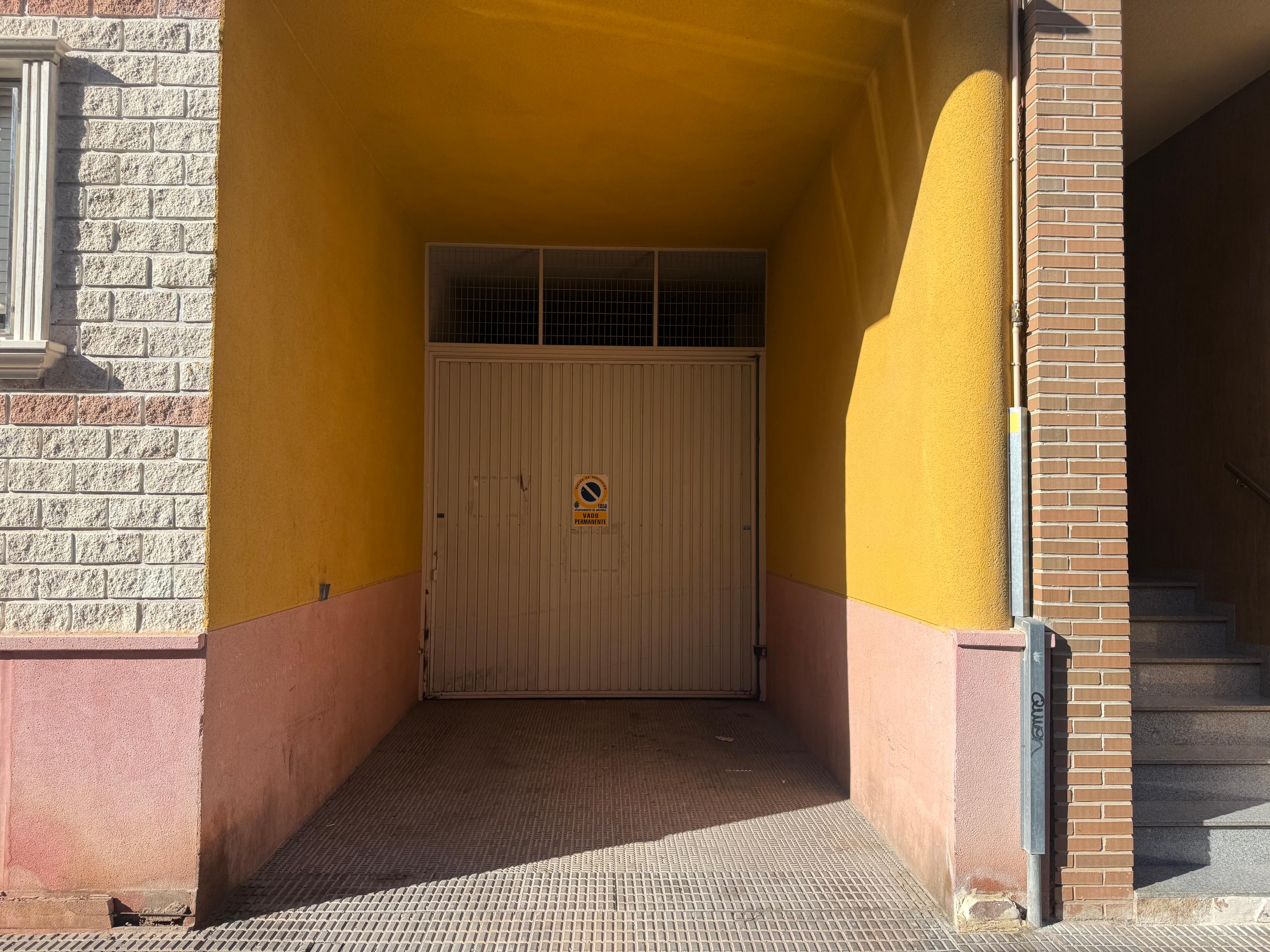 Garage en Venta en C. Gregorio de la Rosa - 6