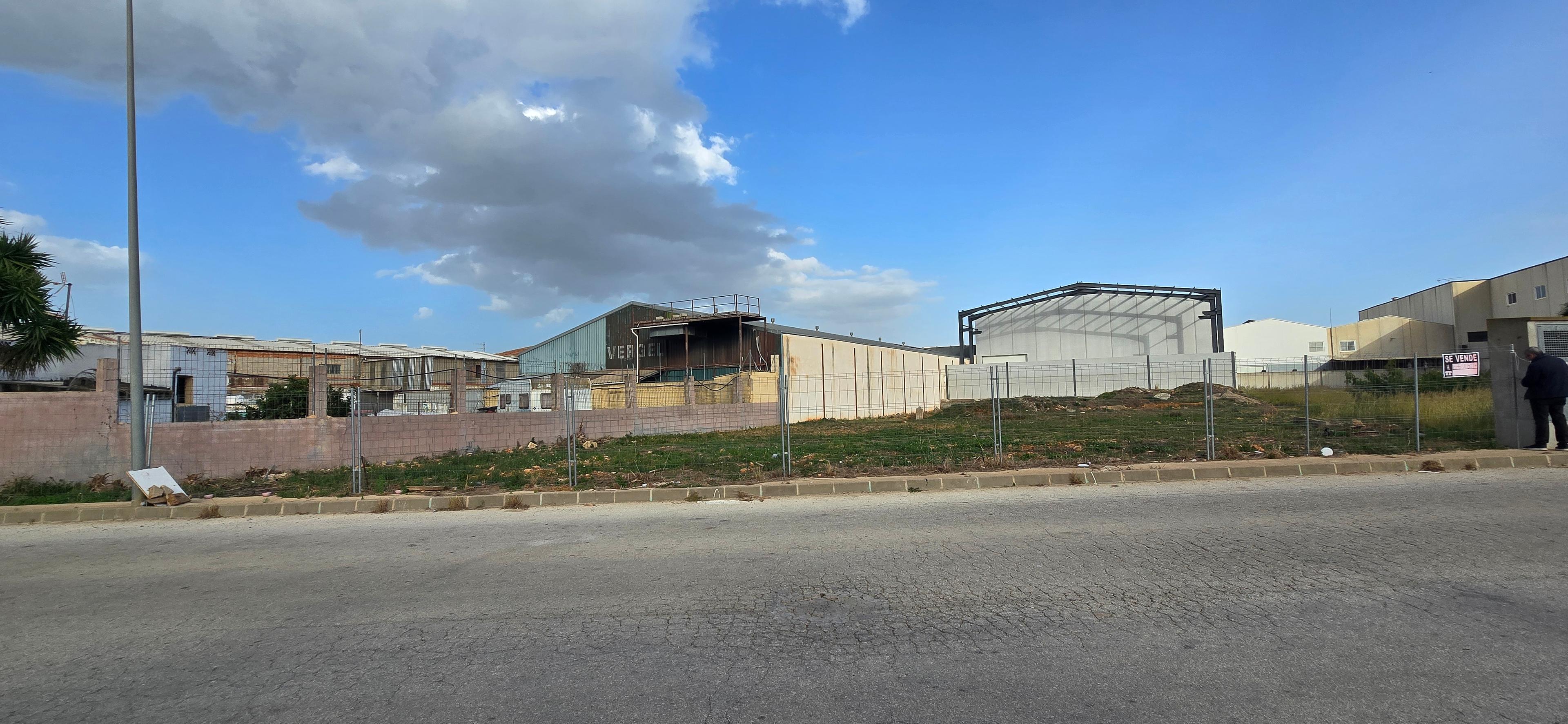 Parcela Comercial en Venta en El Verger - 1