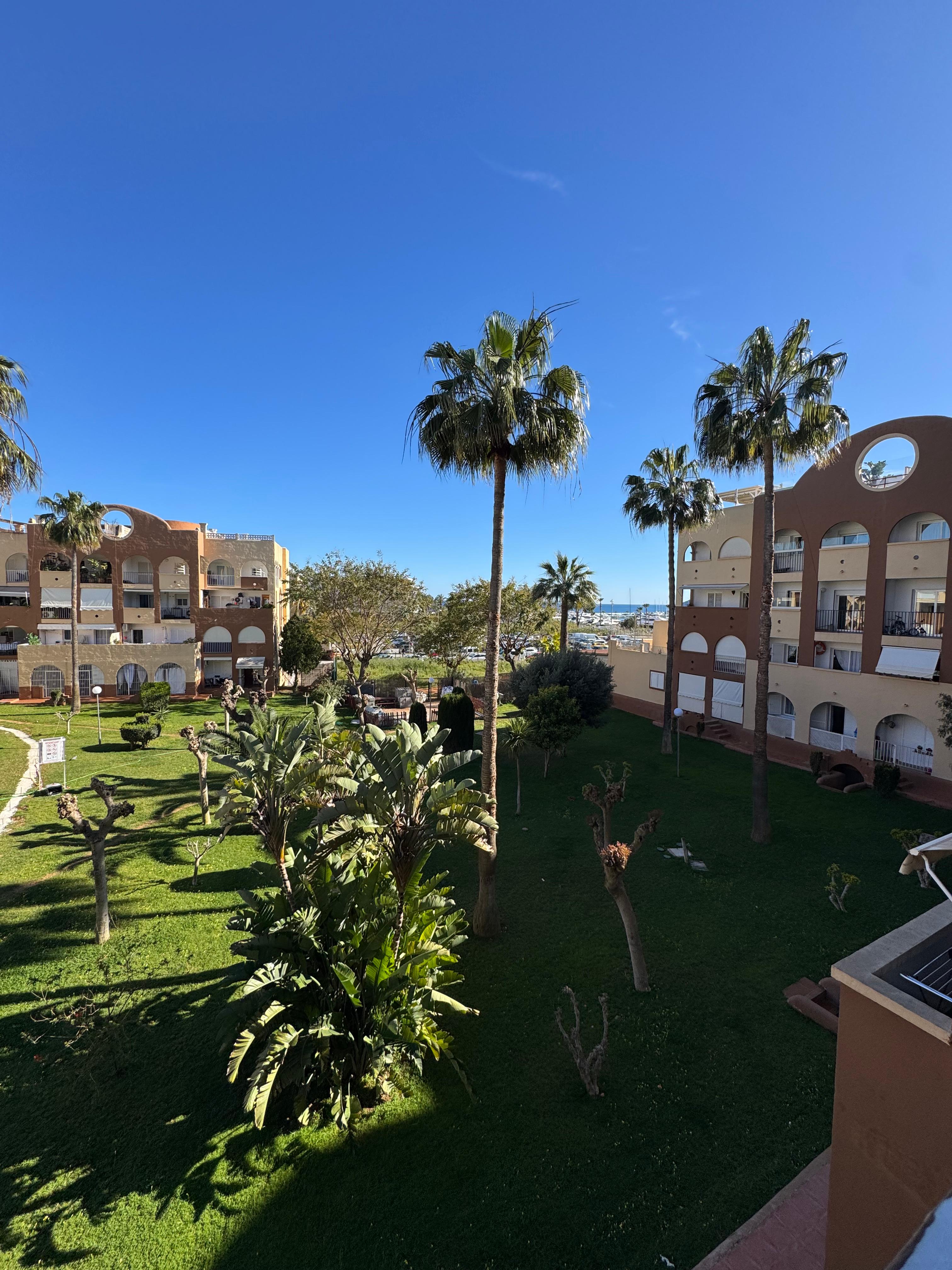 Piso en Alquiler en Carrer de Cèsar Puget Riquer - 2