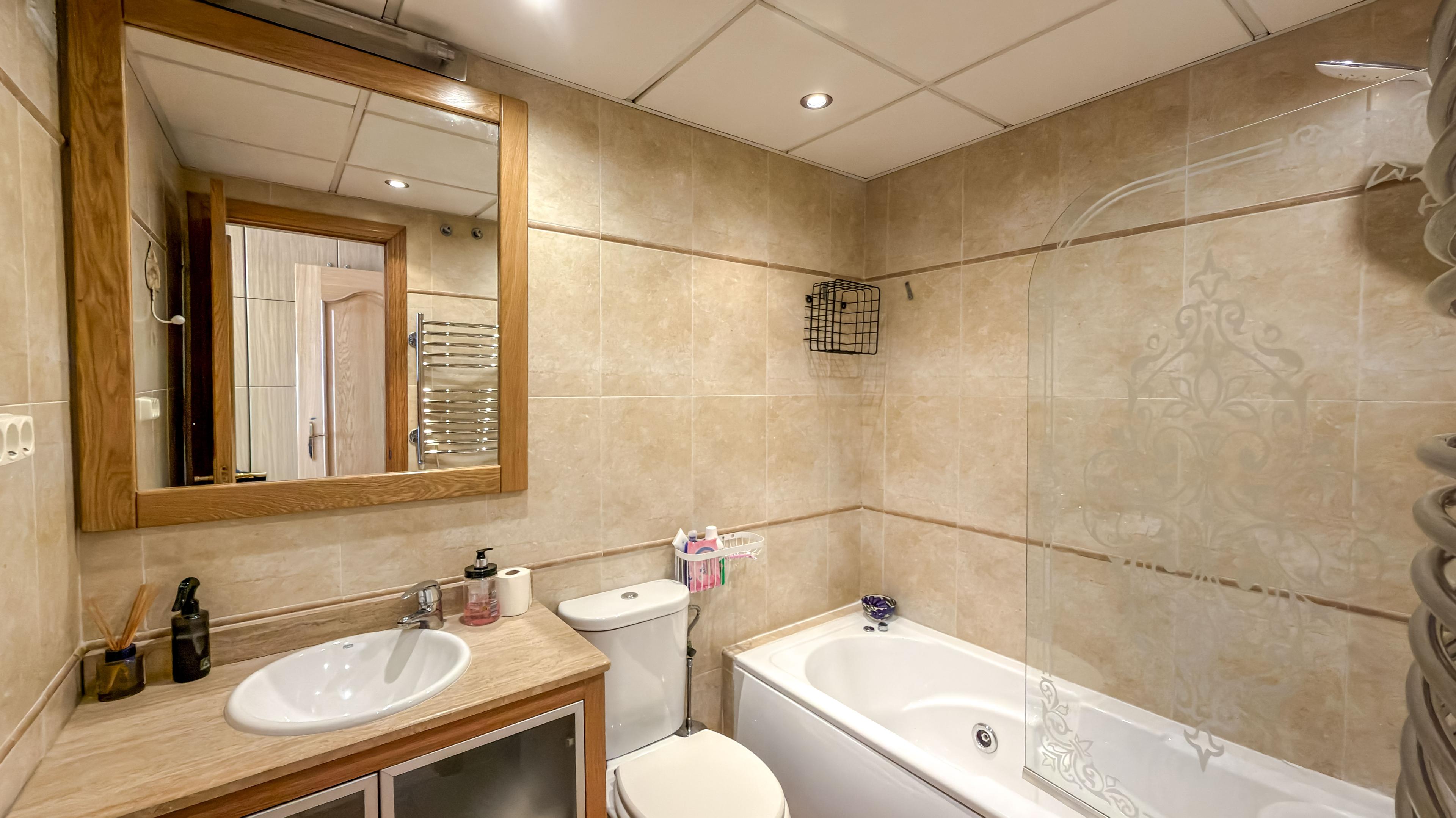 Piso en Venta en Av. Retamar - 17