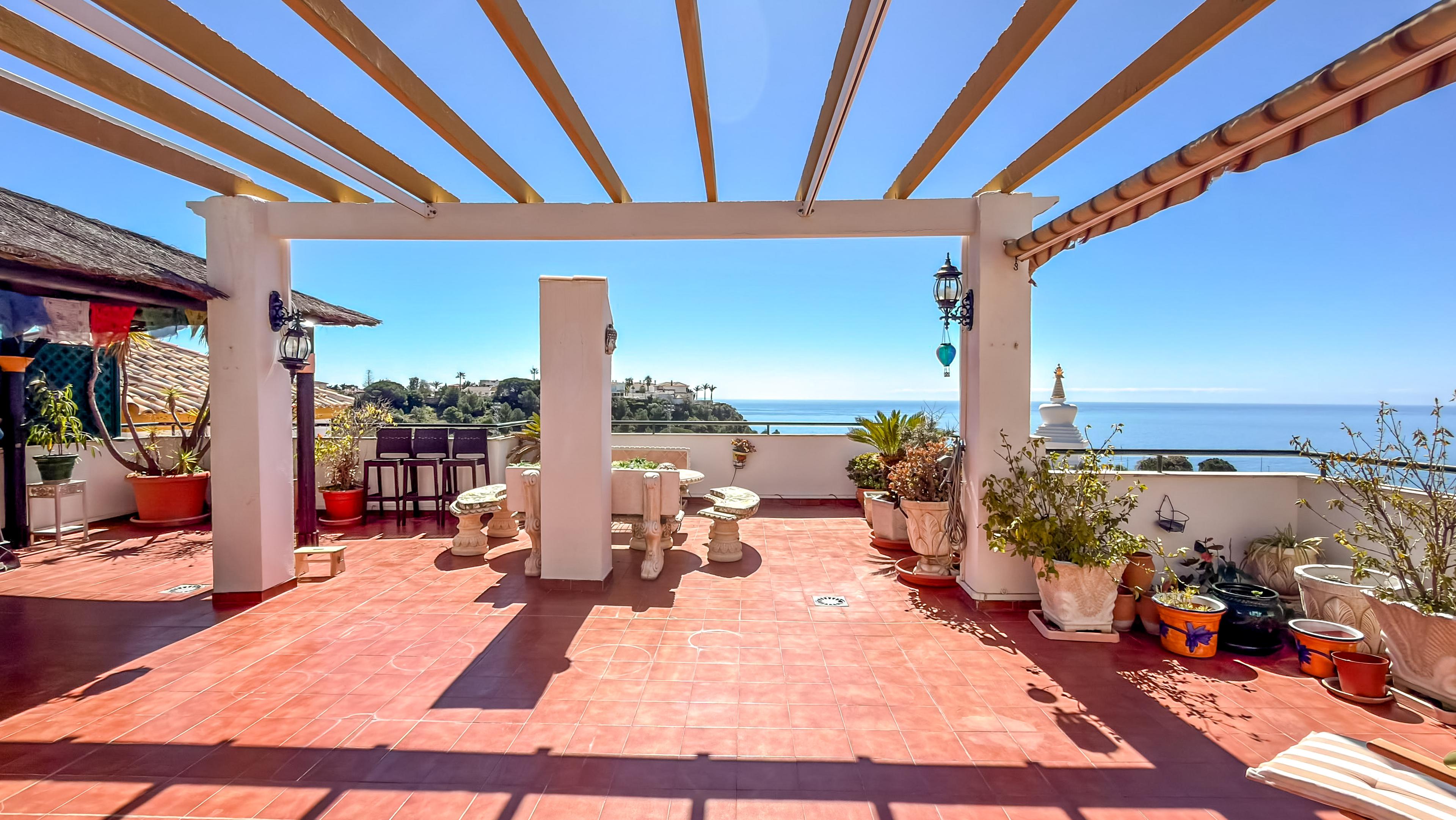 Piso en Venta en Av. Retamar - 3