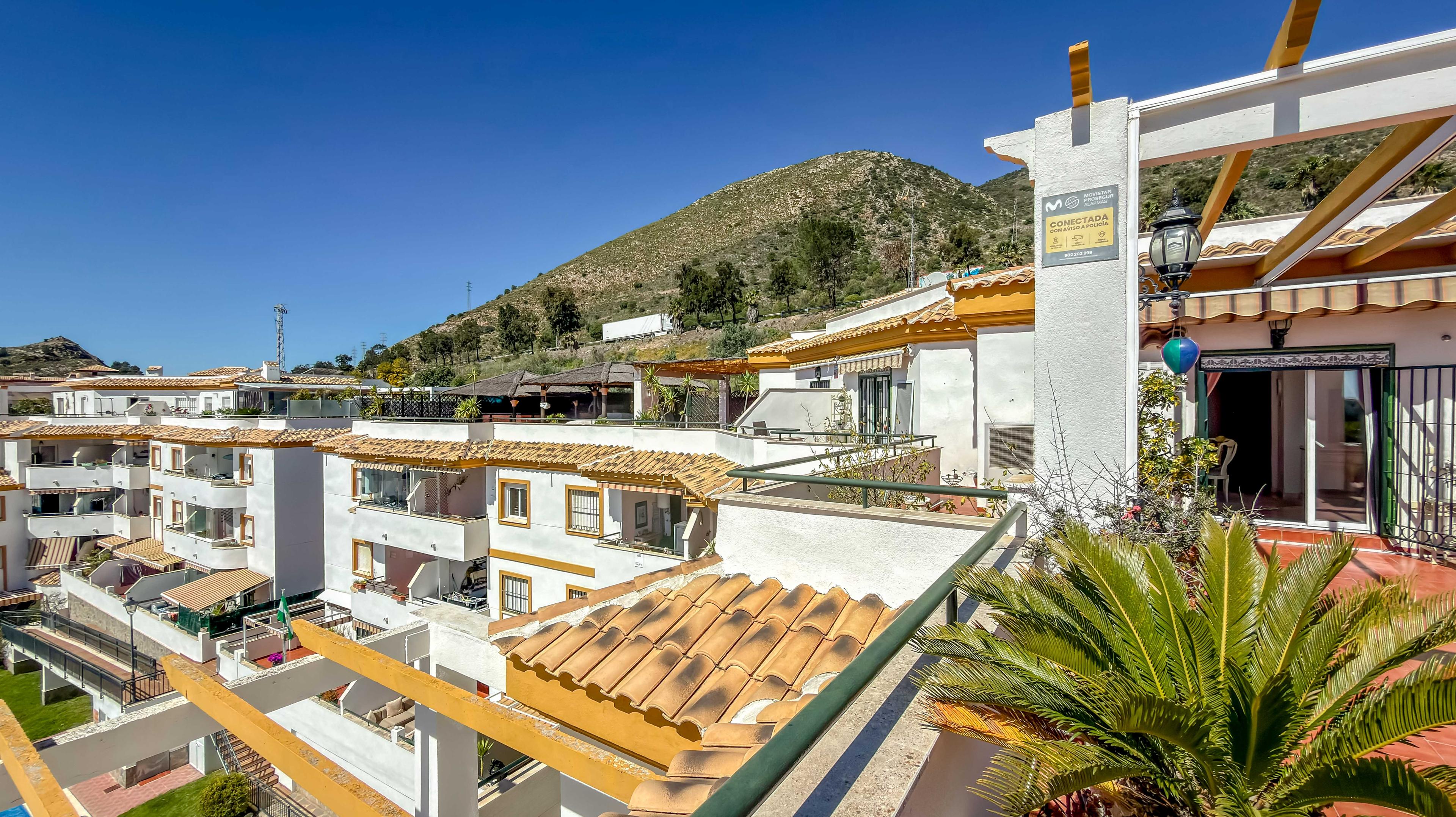 Piso en Venta en Av. Retamar - 27