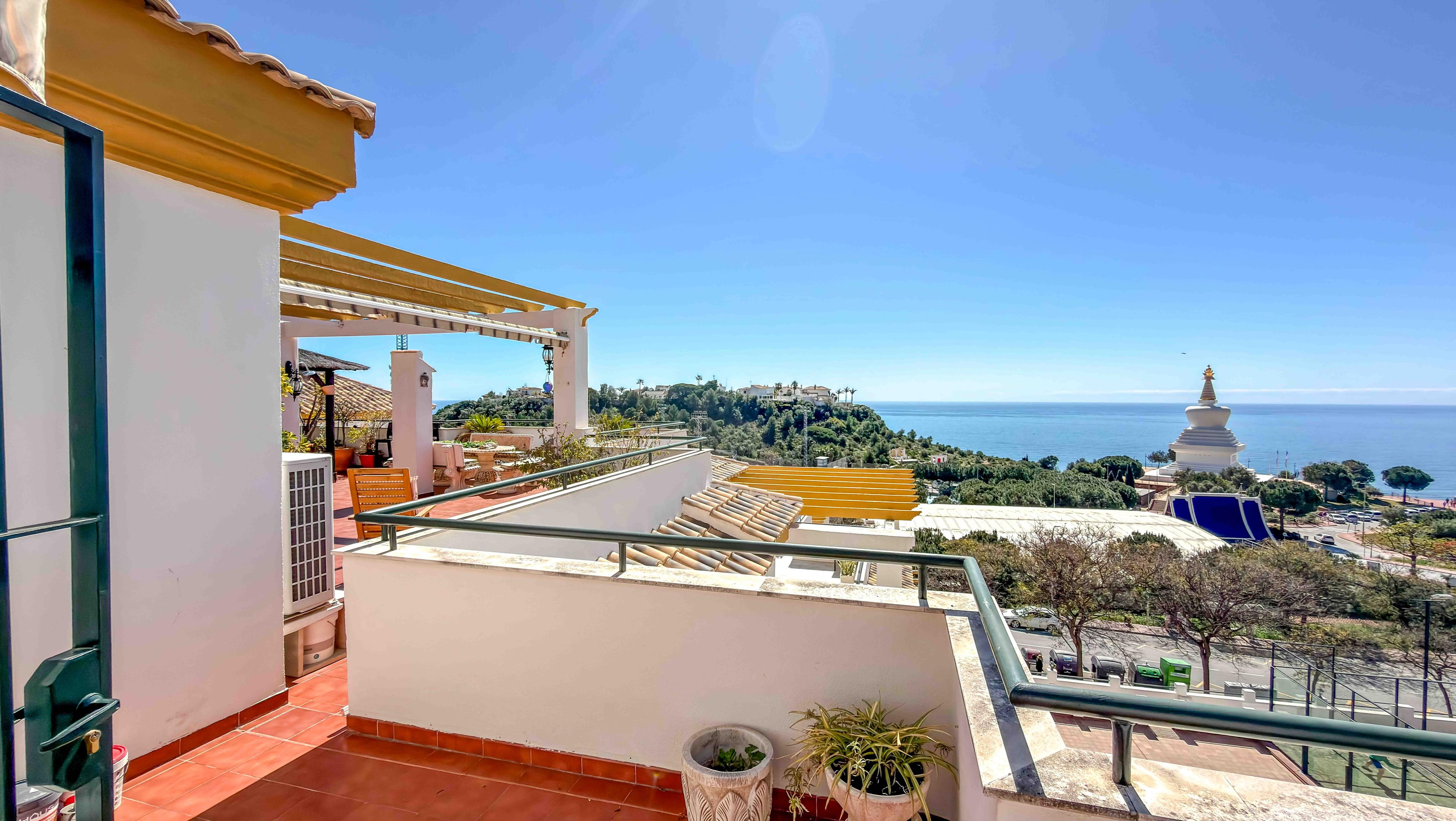 Piso en Venta en Av. Retamar - 22