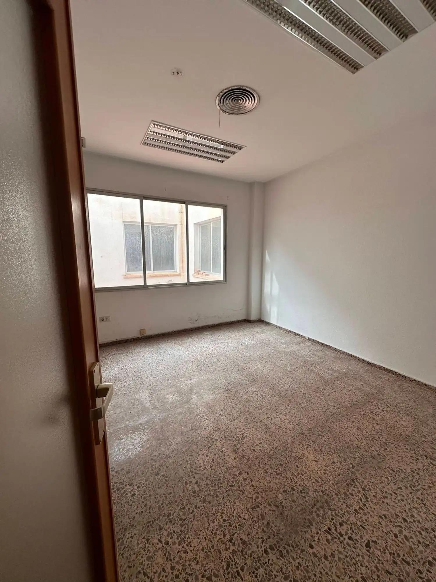 Local en Venta - Carrer del Regne de València, Moncada - 11