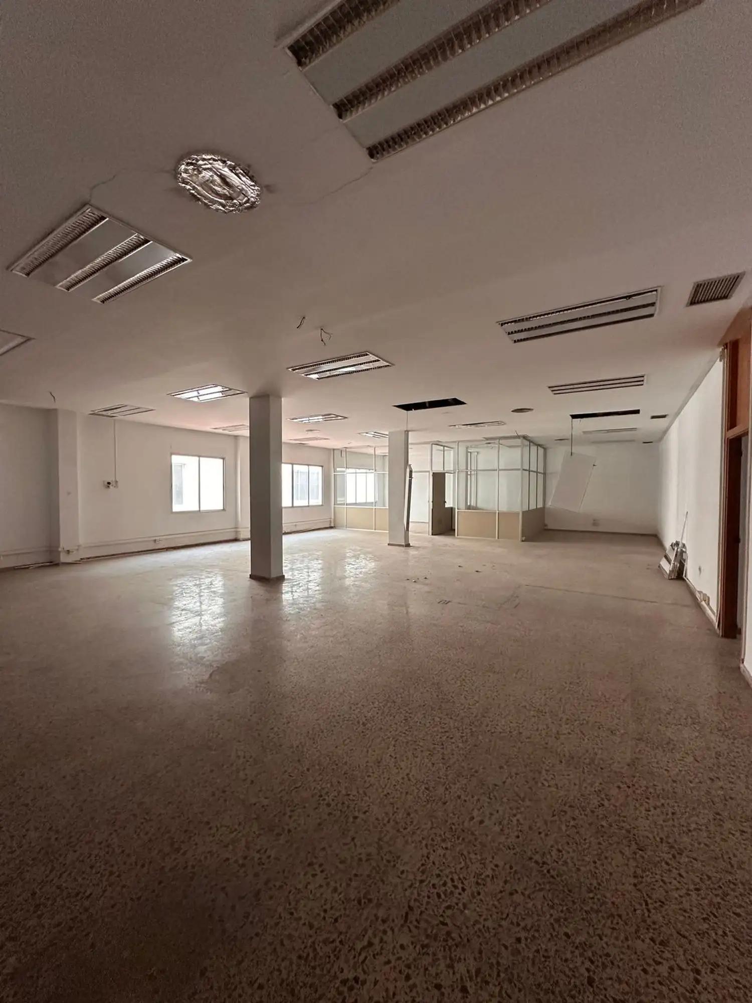 Local en Venta - Carrer del Regne de València, Moncada - 1