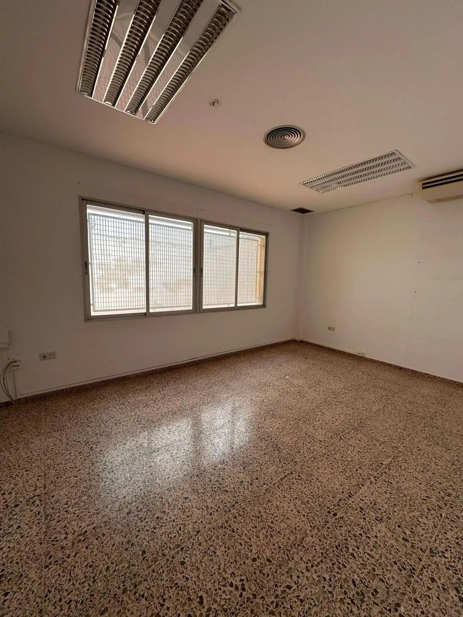 Local en Venta - Carrer del Regne de València, Moncada - 10
