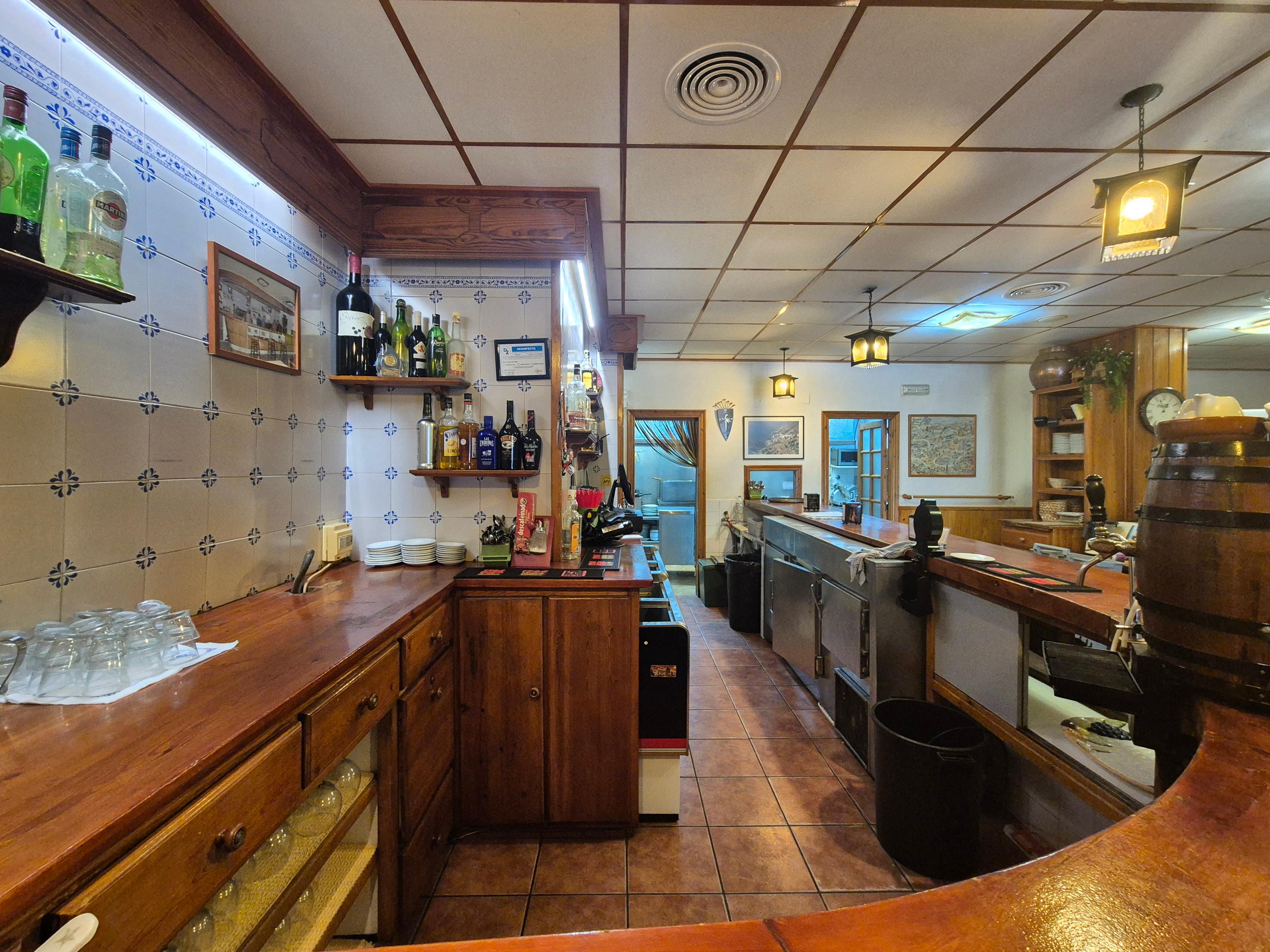 Local en Venta en Carrer de Castella-Lleó - 12