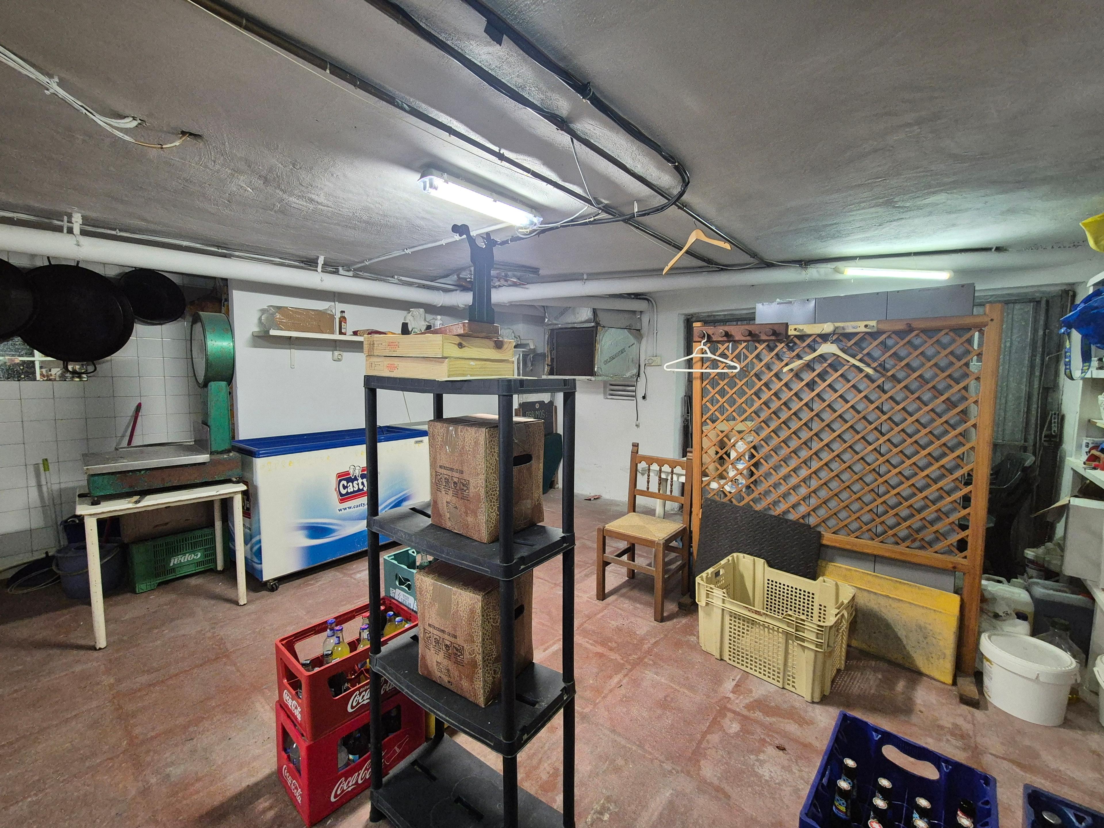 Local en Venta en Carrer de Castella-Lleó - 27