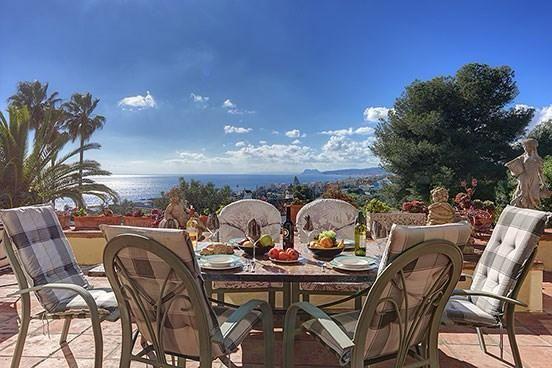 Villa en Venta en C. Sarasate - 11