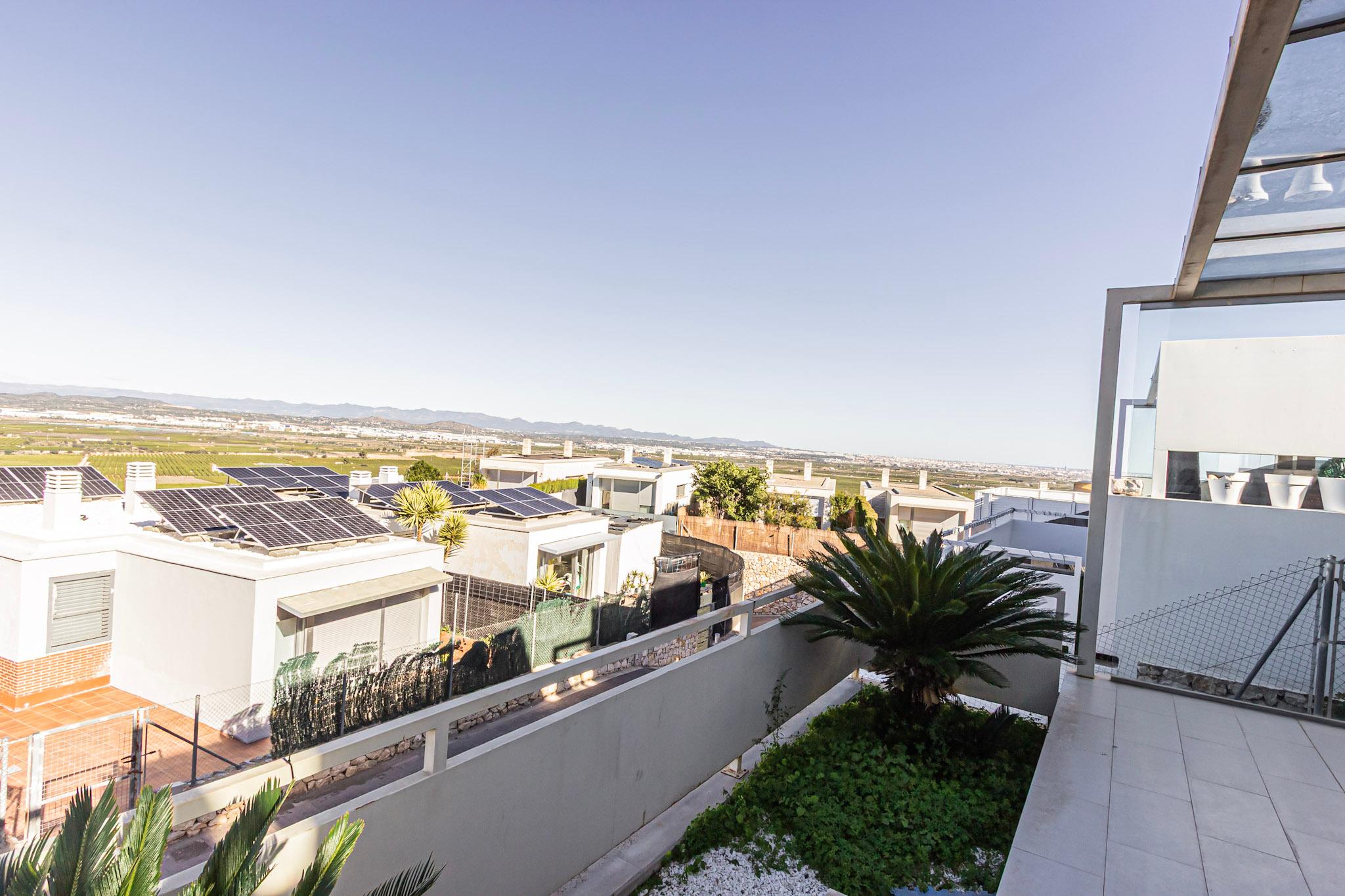 Casa en Venta en C. Río Ebro - 9