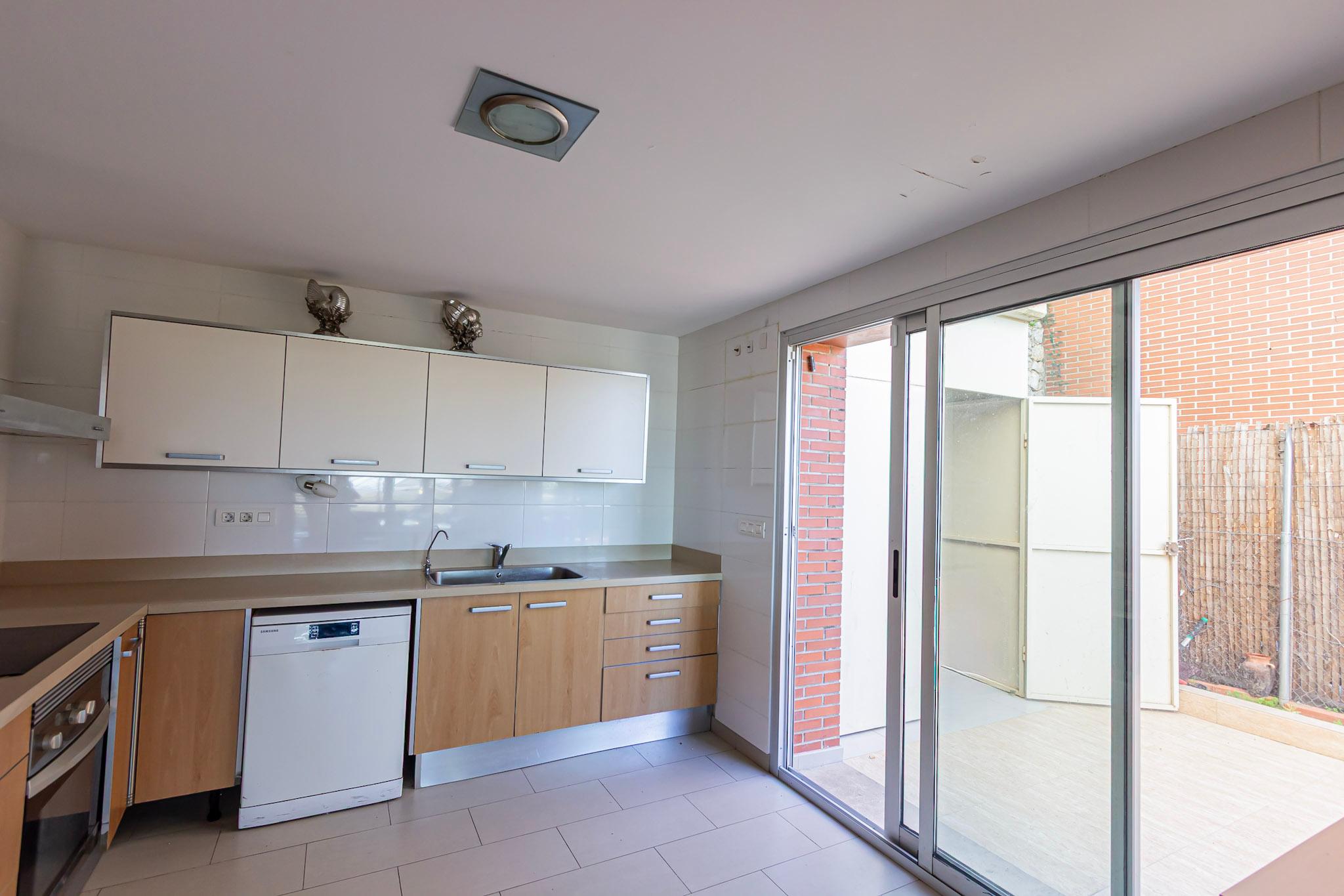 Casa en Venta en C. Río Ebro - 17