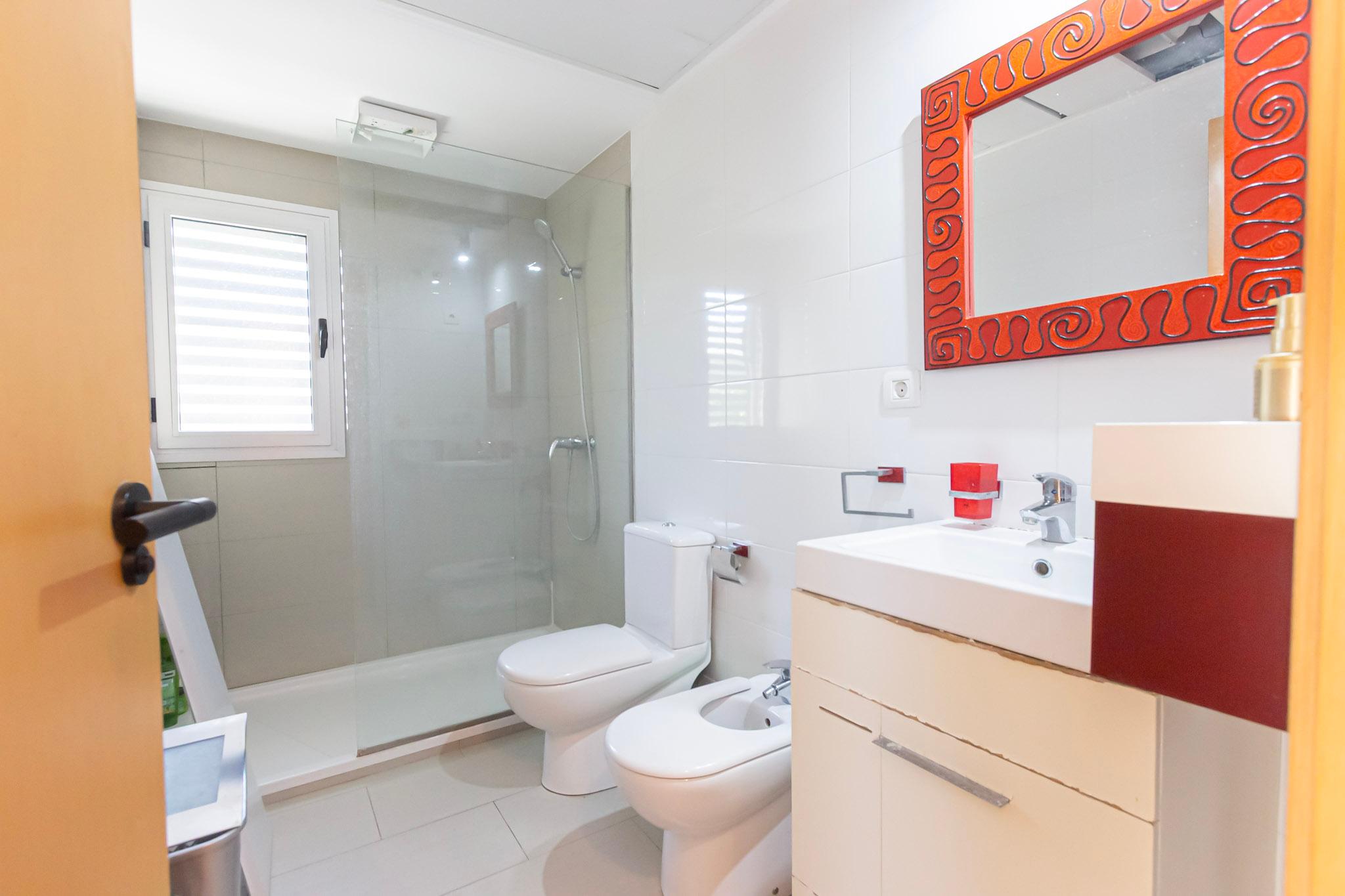 Casa en Venta en C. Río Ebro - 36