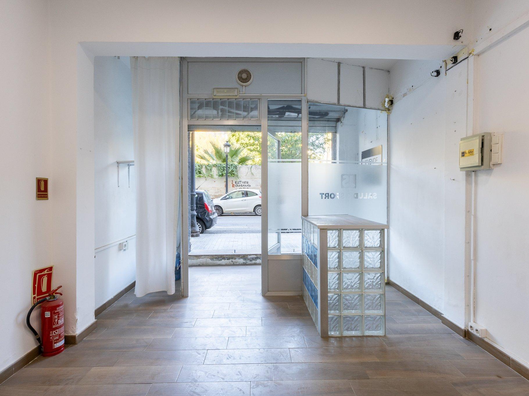 Local en Alquiler en Carrer de Cavite 71 - 10