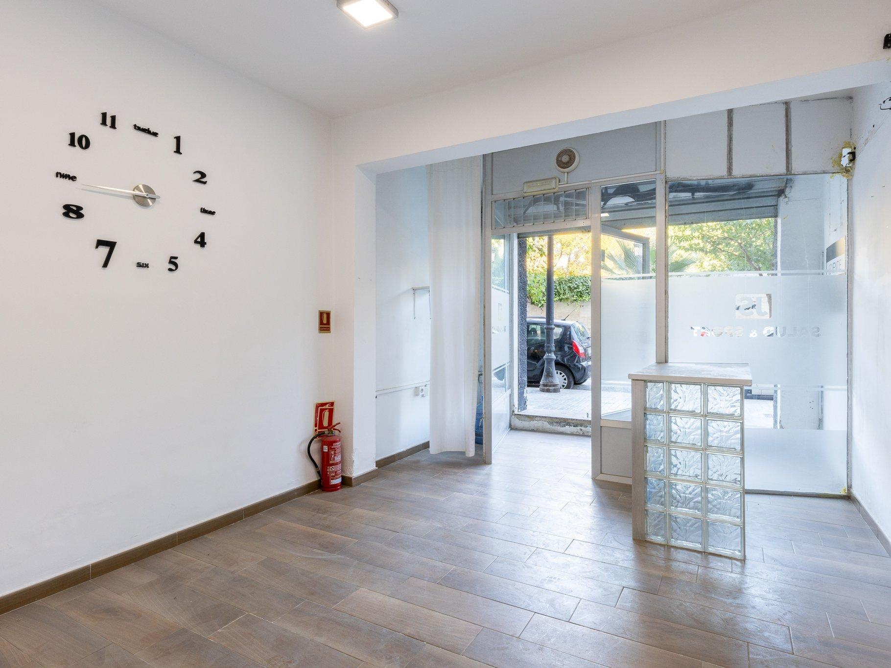 Local en Alquiler en Carrer de Cavite 71 - 1