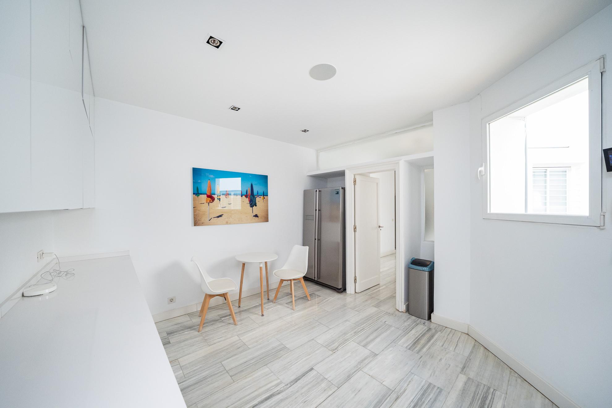 Piso en Alquiler en Calle de los Hermanos Bécquer - 4