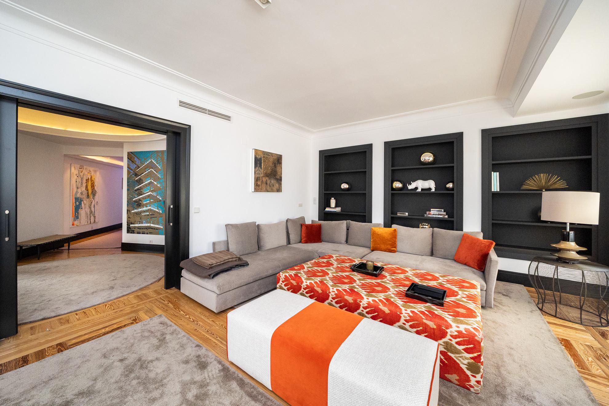 Piso en Alquiler en Calle de los Hermanos Bécquer - 33