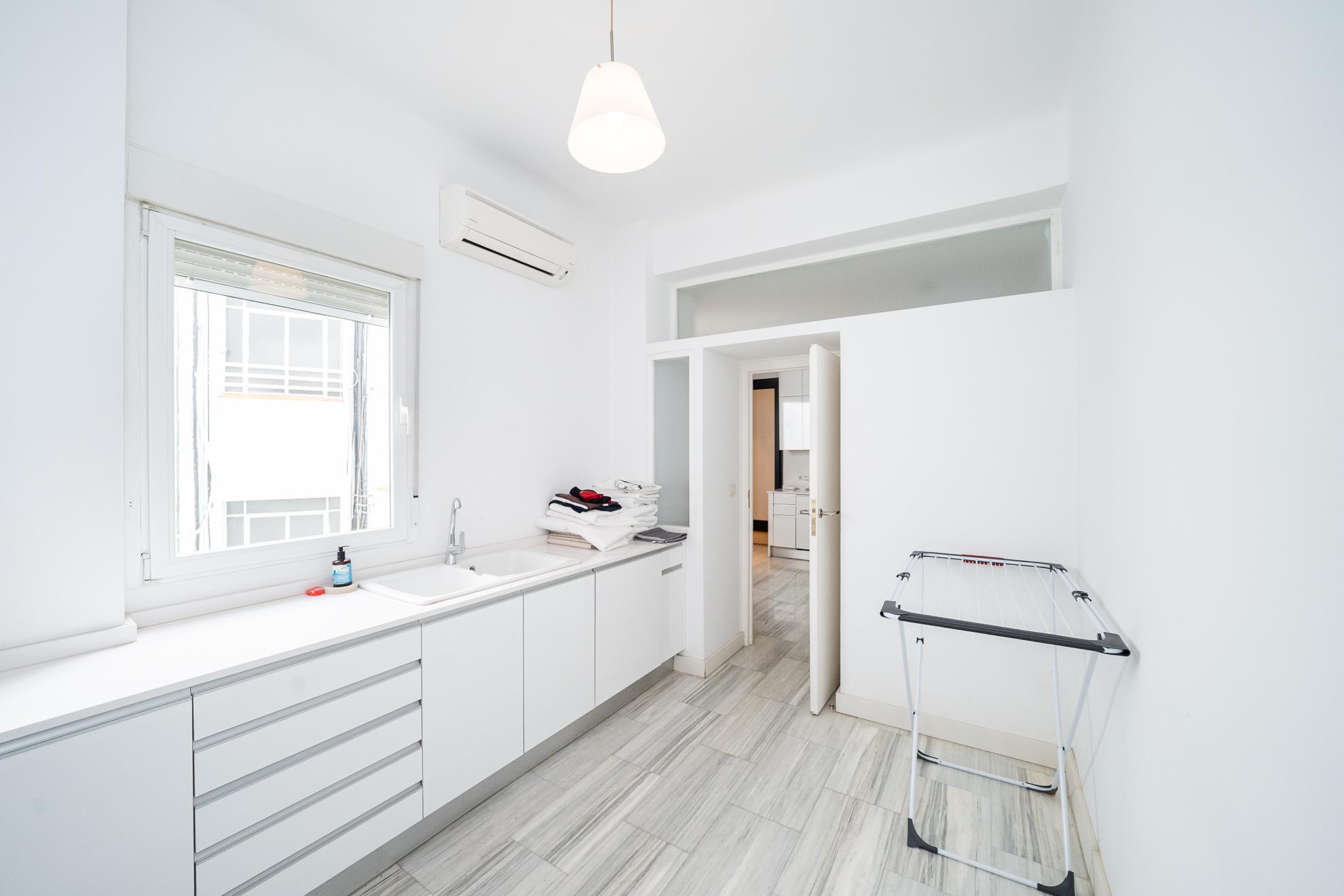 Piso en Alquiler en Calle de los Hermanos Bécquer - 43