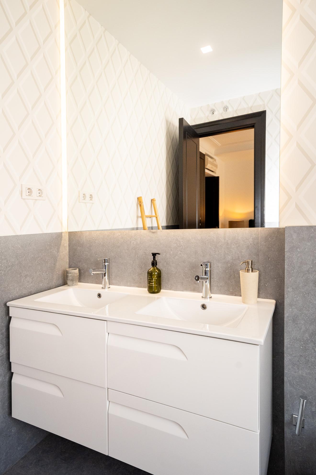 Piso en Alquiler en Calle de los Hermanos Bécquer - 82