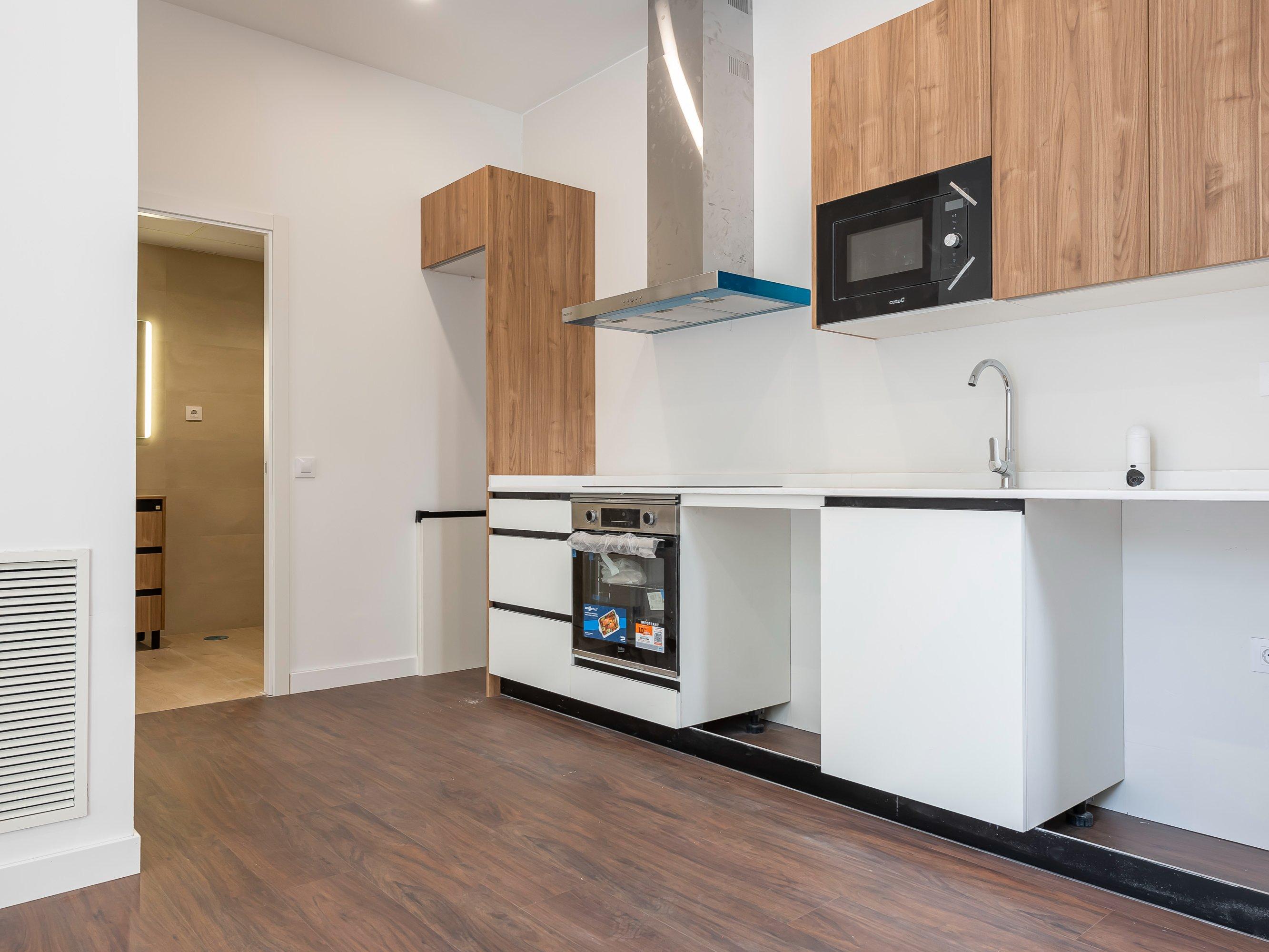 Piso en Venta en Calle Pescara - 11