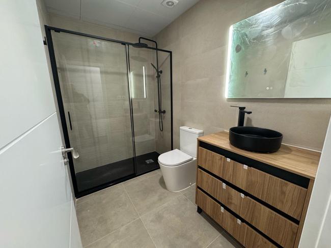 Piso en Venta en Calle Pescara - 30