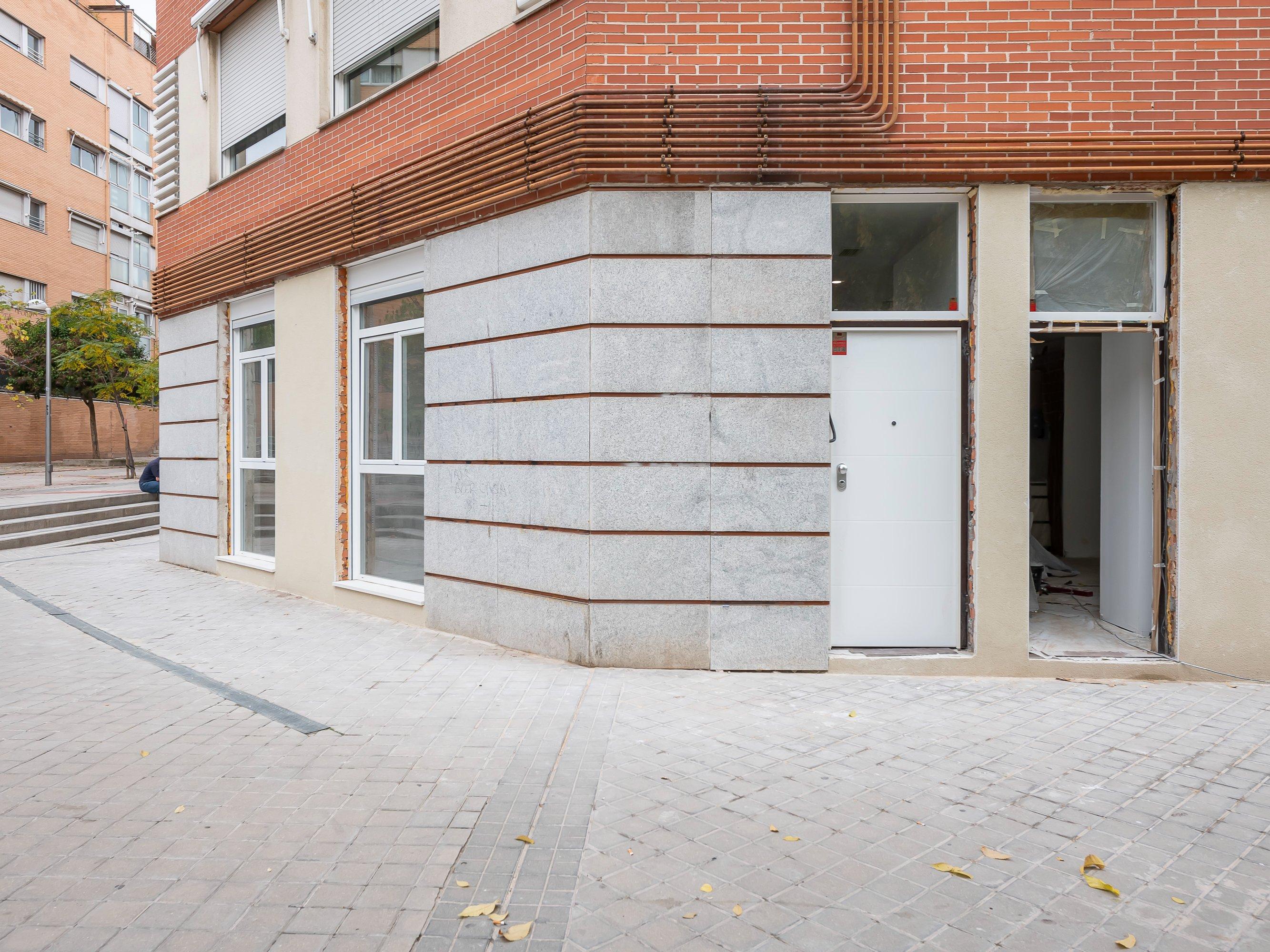 Piso en Venta en Calle Pescara - 32