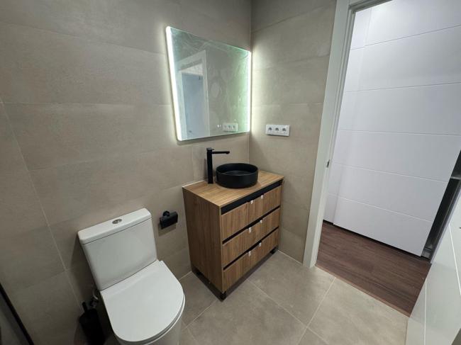 Piso en Venta en Calle Pescara - 31