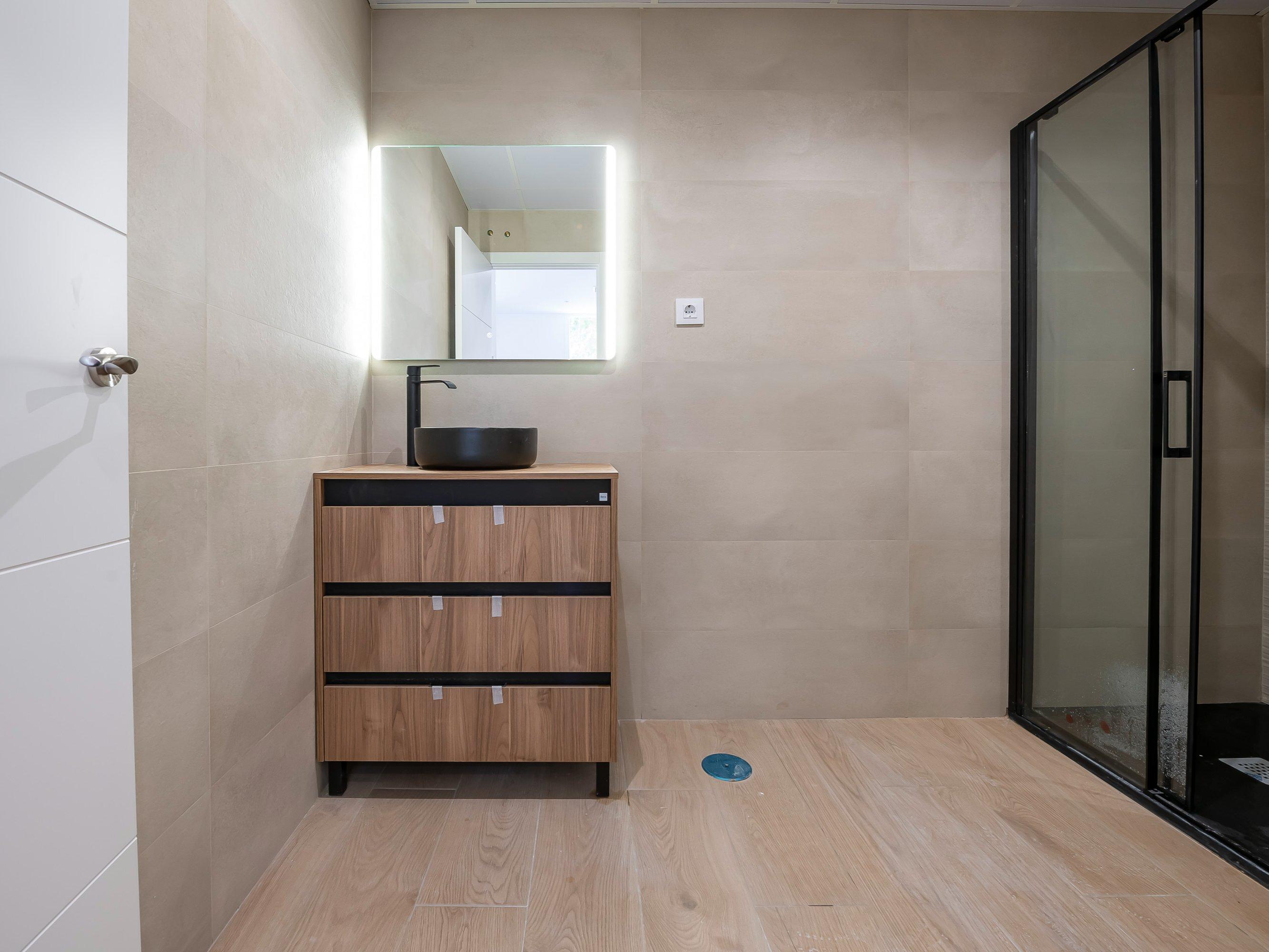 Piso en Venta en Calle Pescara - 25