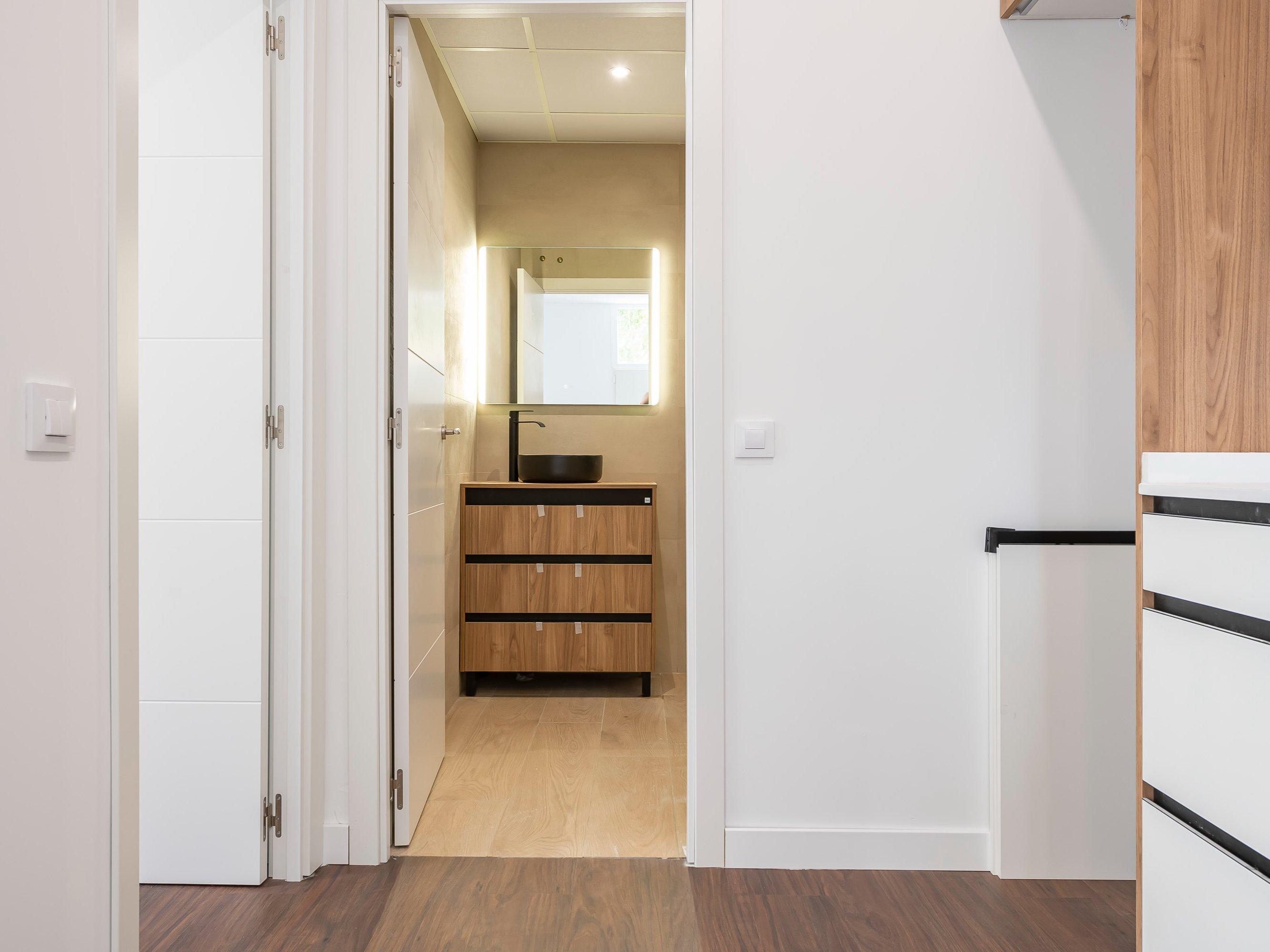 Piso en Venta en Calle Pescara - 24