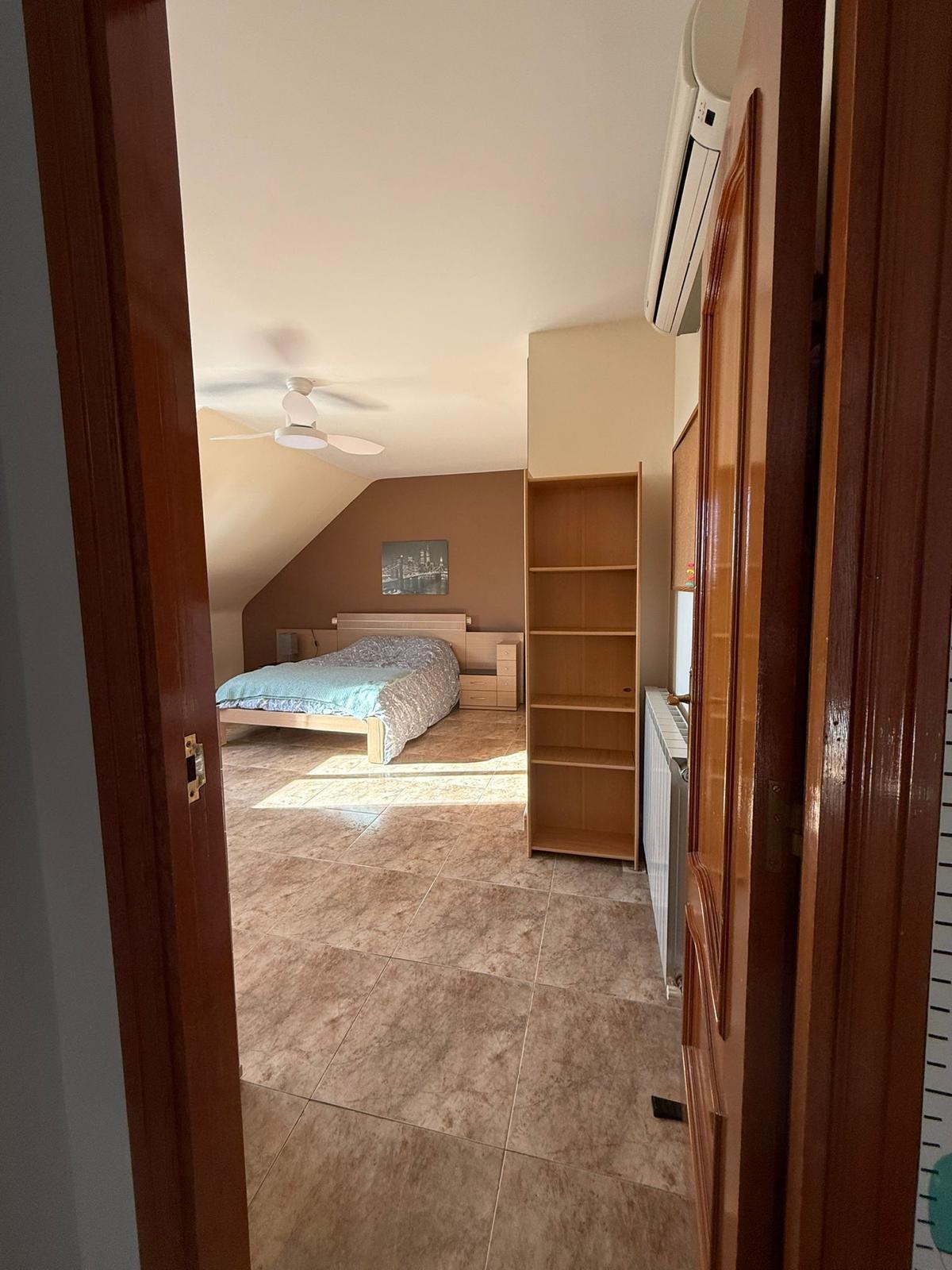 Casa en Alquiler en C. Cazadores - 16