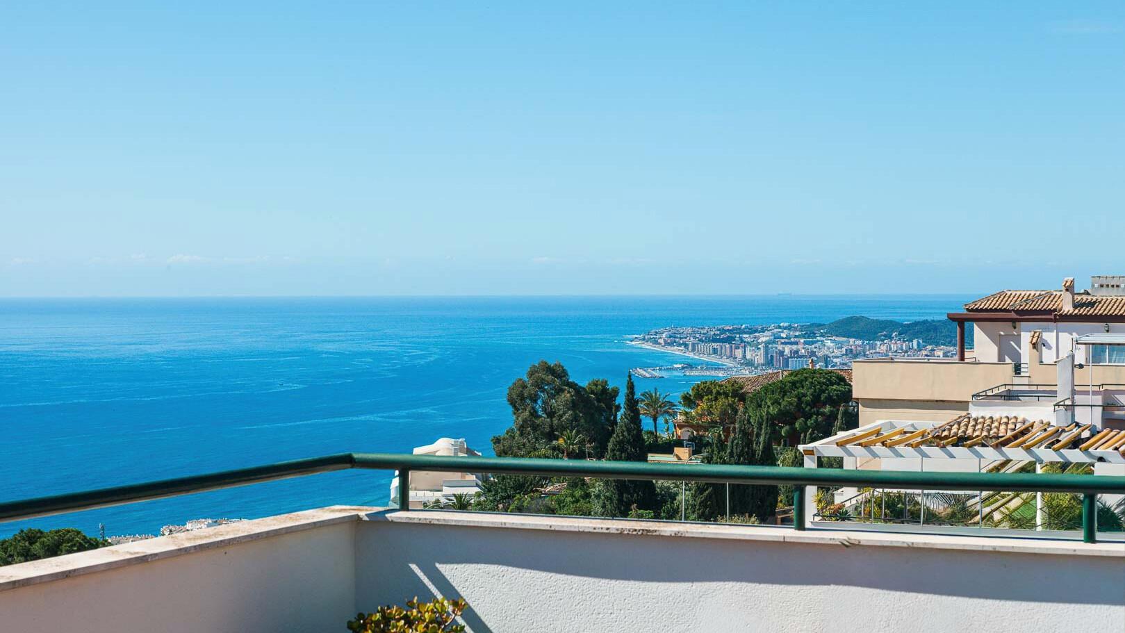 Piso en Venta en Av. Retamar - 36