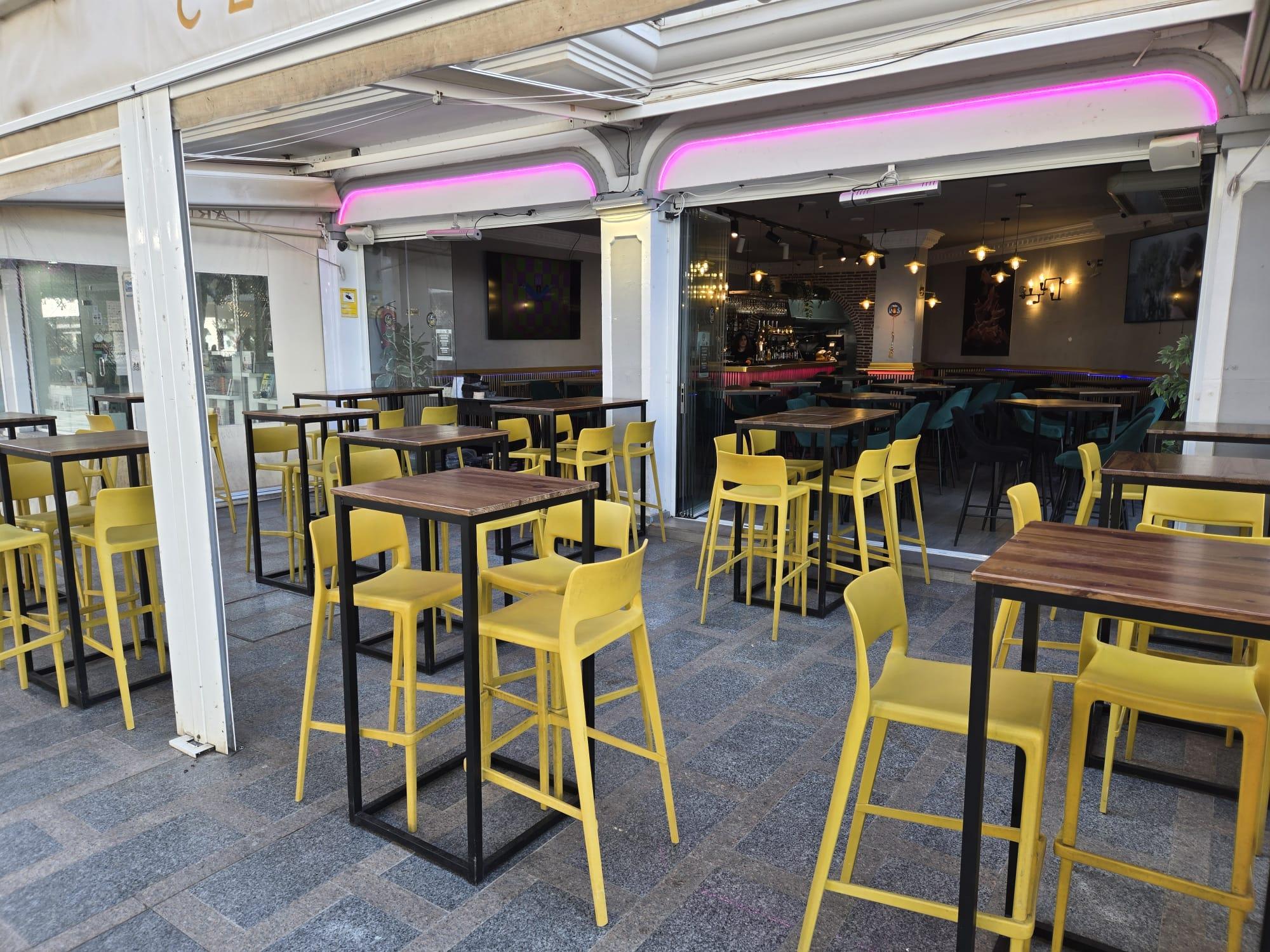 Traspaso de negocio - Plaza de la Unión Europea - 4