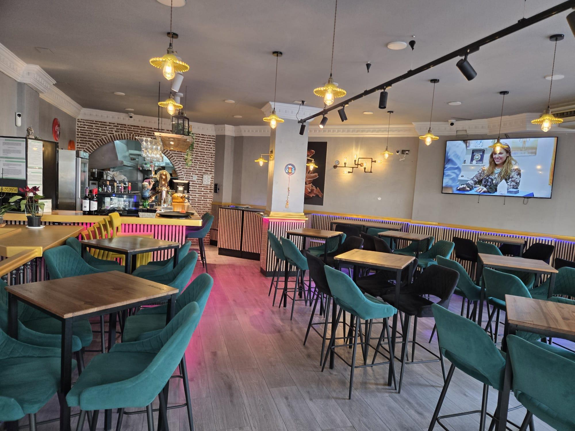 Traspaso de negocio - Plaza de la Unión Europea - 9