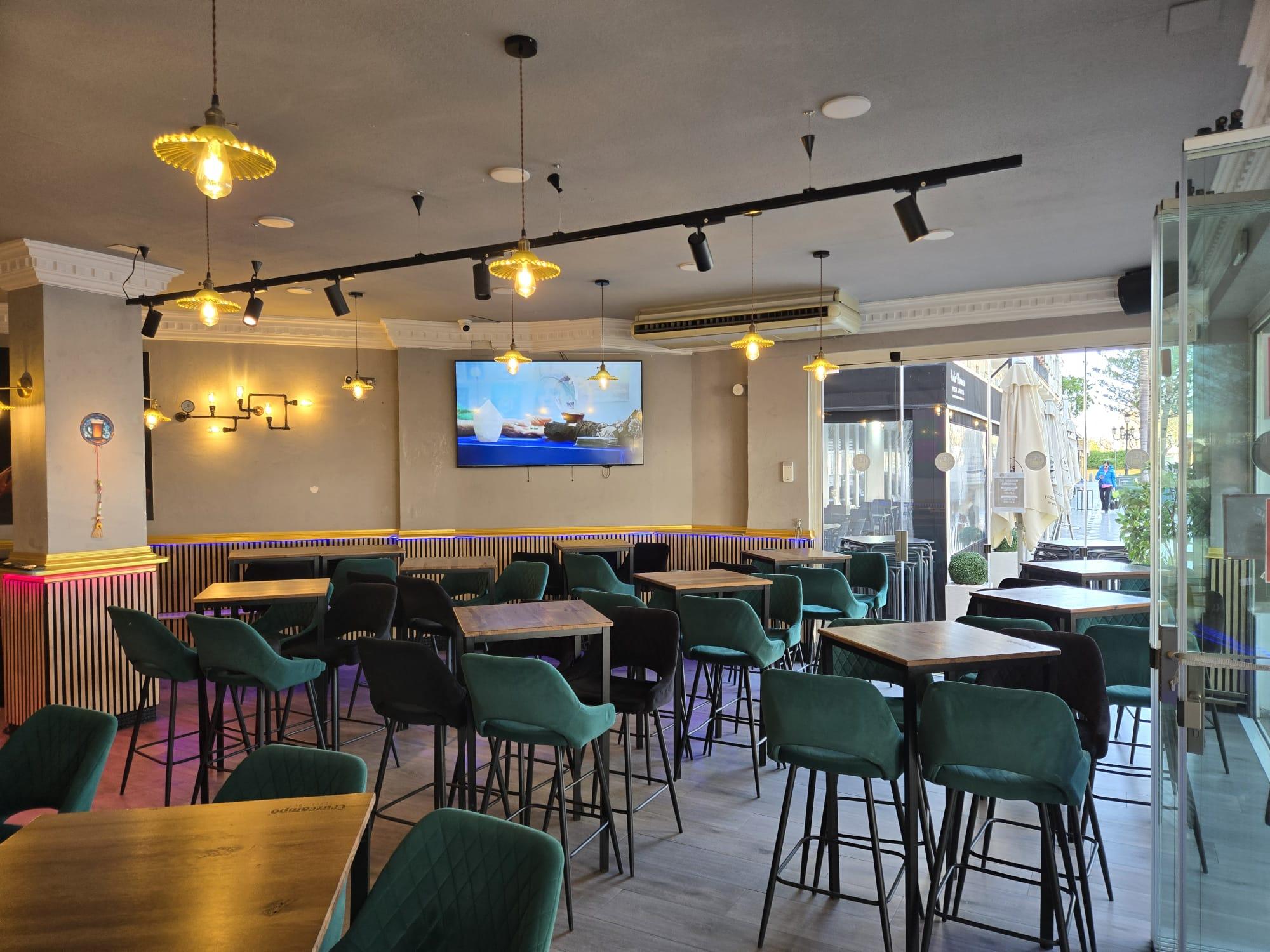 Traspaso de negocio - Plaza de la Unión Europea - 10