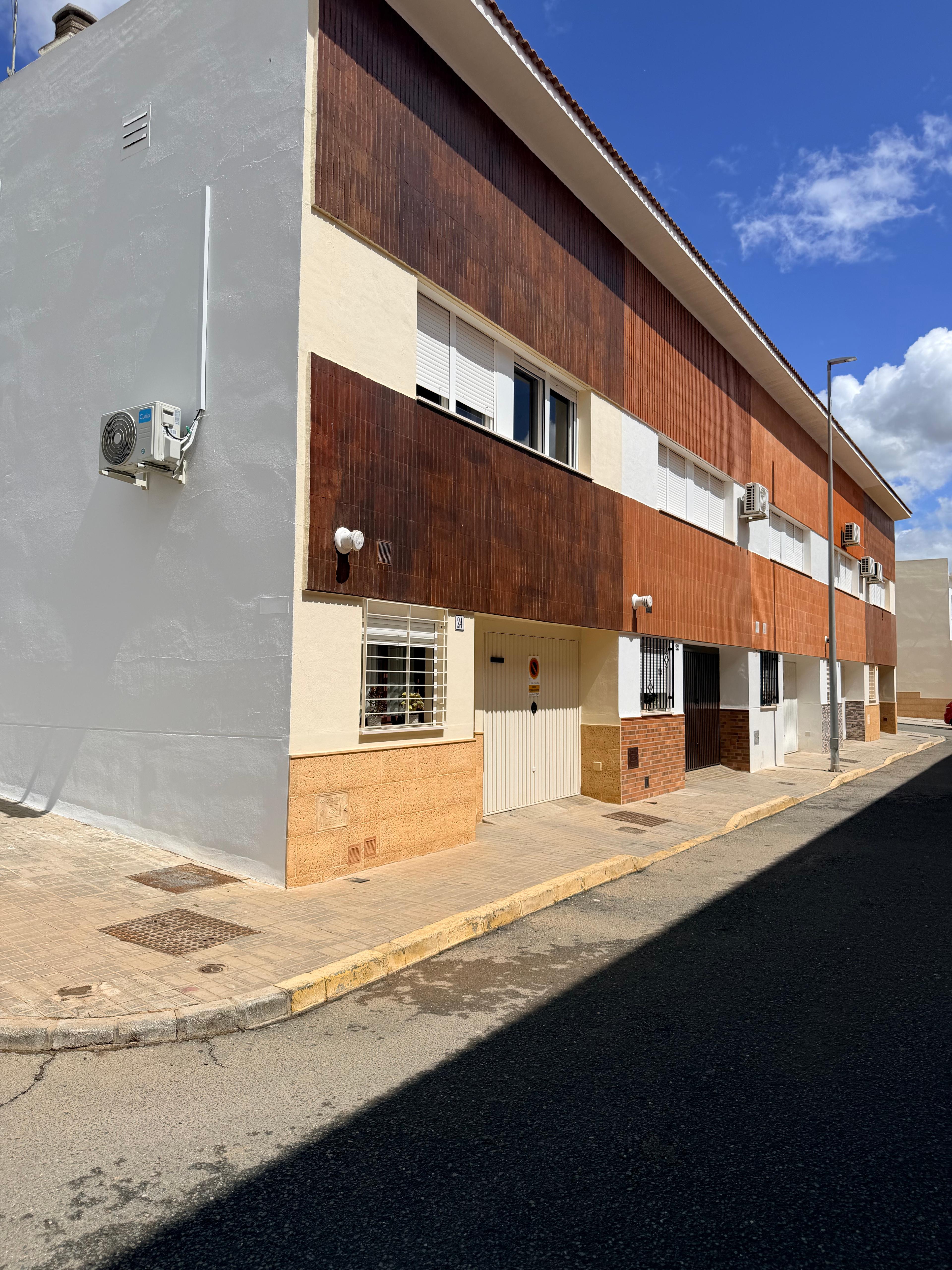 Casa Adosada en Venta - C. Romanos, Niebla - 24