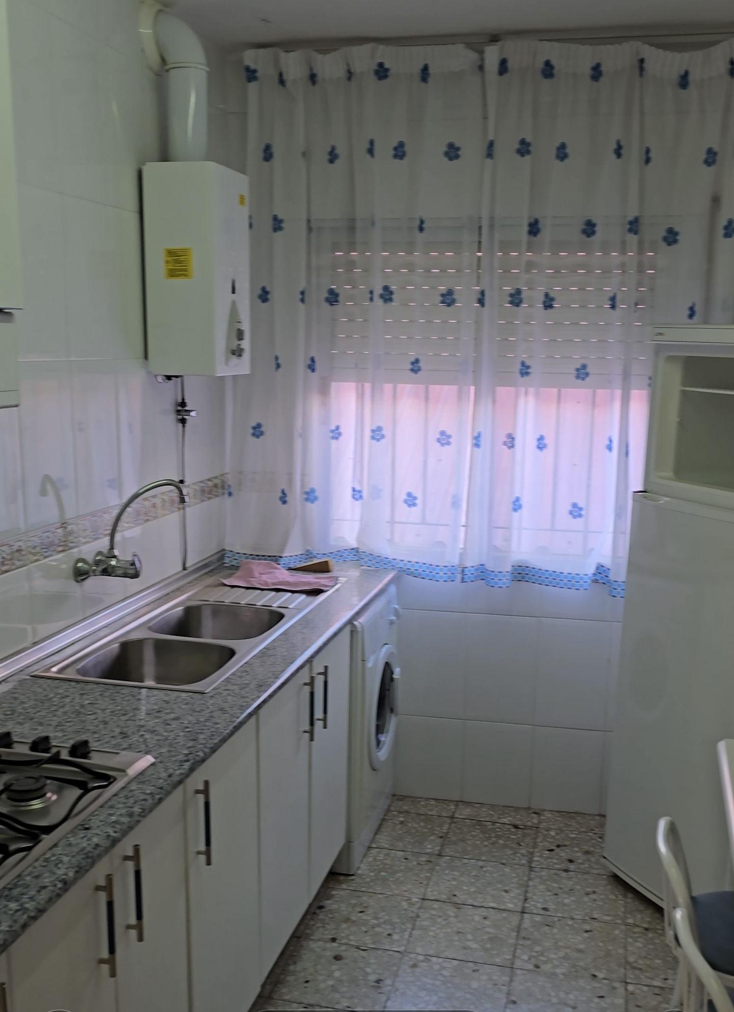 Piso en Venta - Calle Fragua, Navaluenga - 4