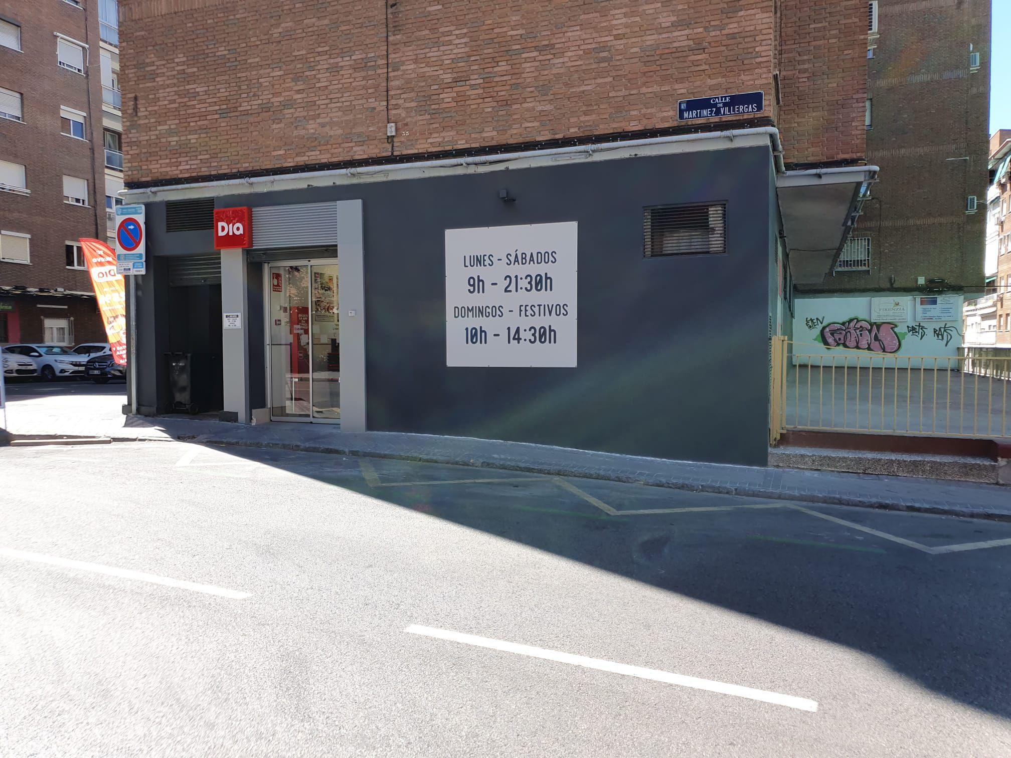 Local en Venta en C/ de César González Ruano - 3