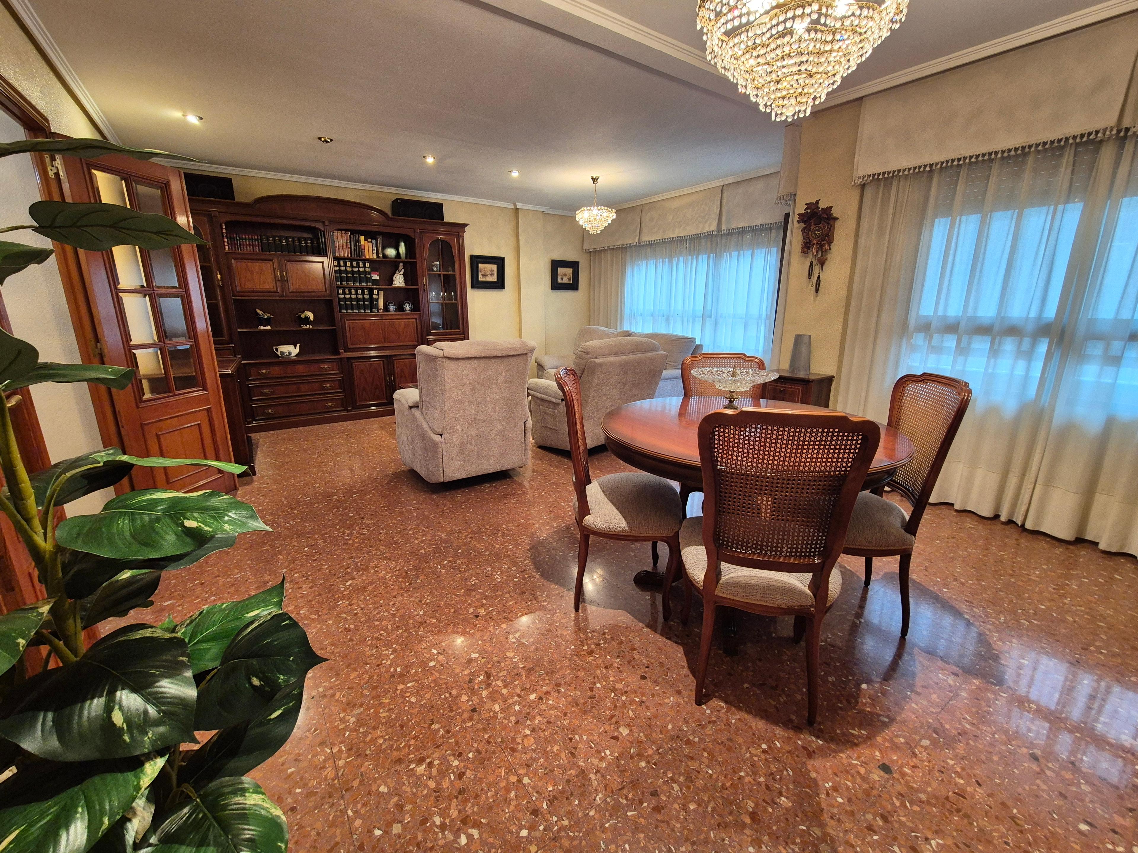 Piso en Venta en Carrer Ciutat de Barcelona - 1