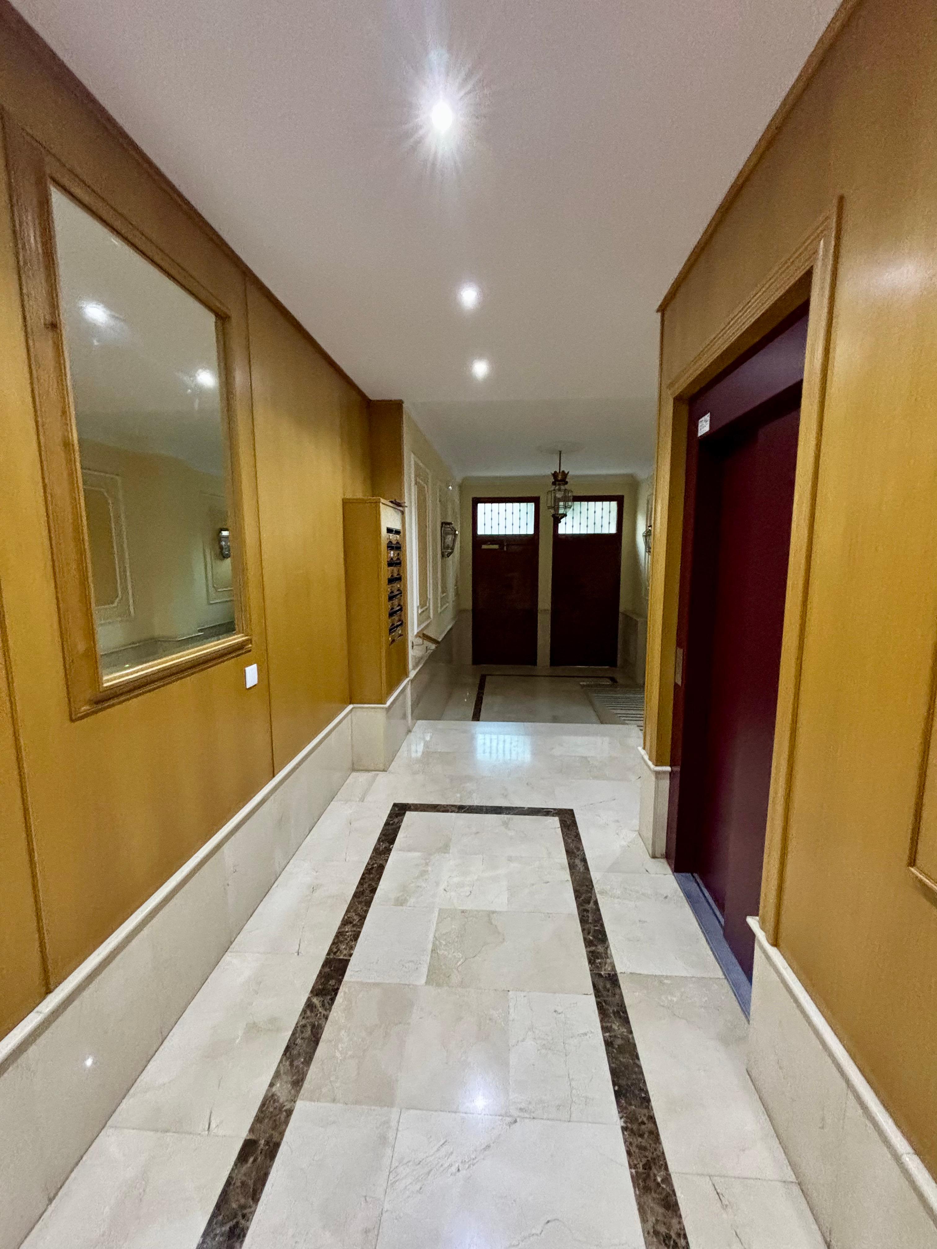 Piso en Venta en Av. de la Constitución - 15