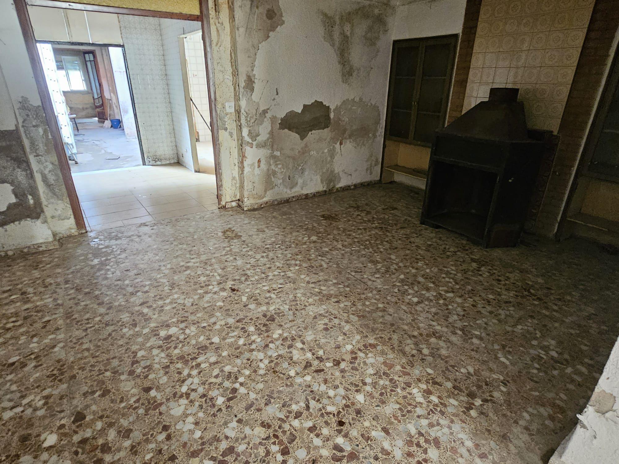 Casa en Venta en Carrer de la Marquesa de Montortal - 3