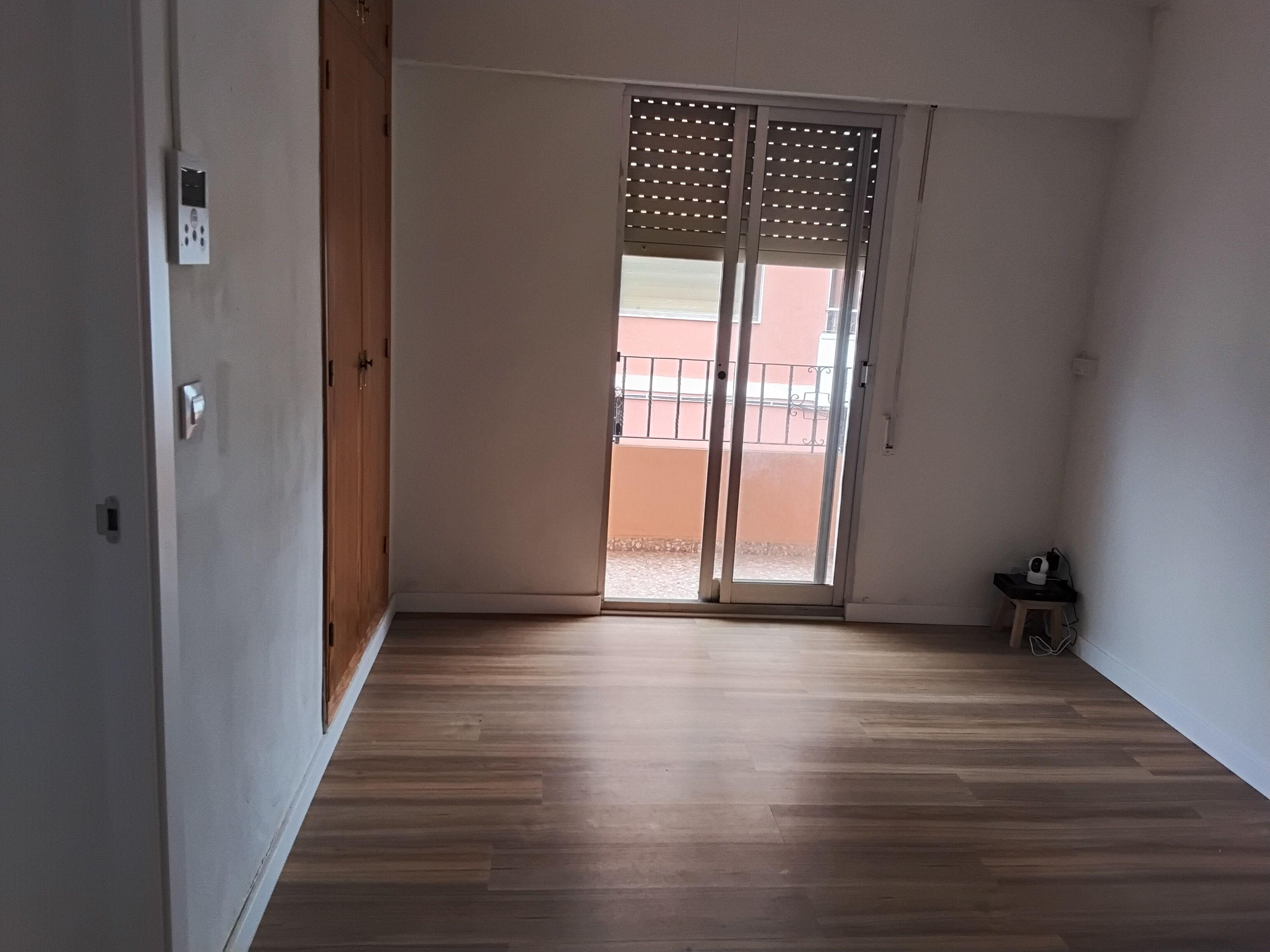 Casa Rural en Venta en Carrer les Amèriques - 13