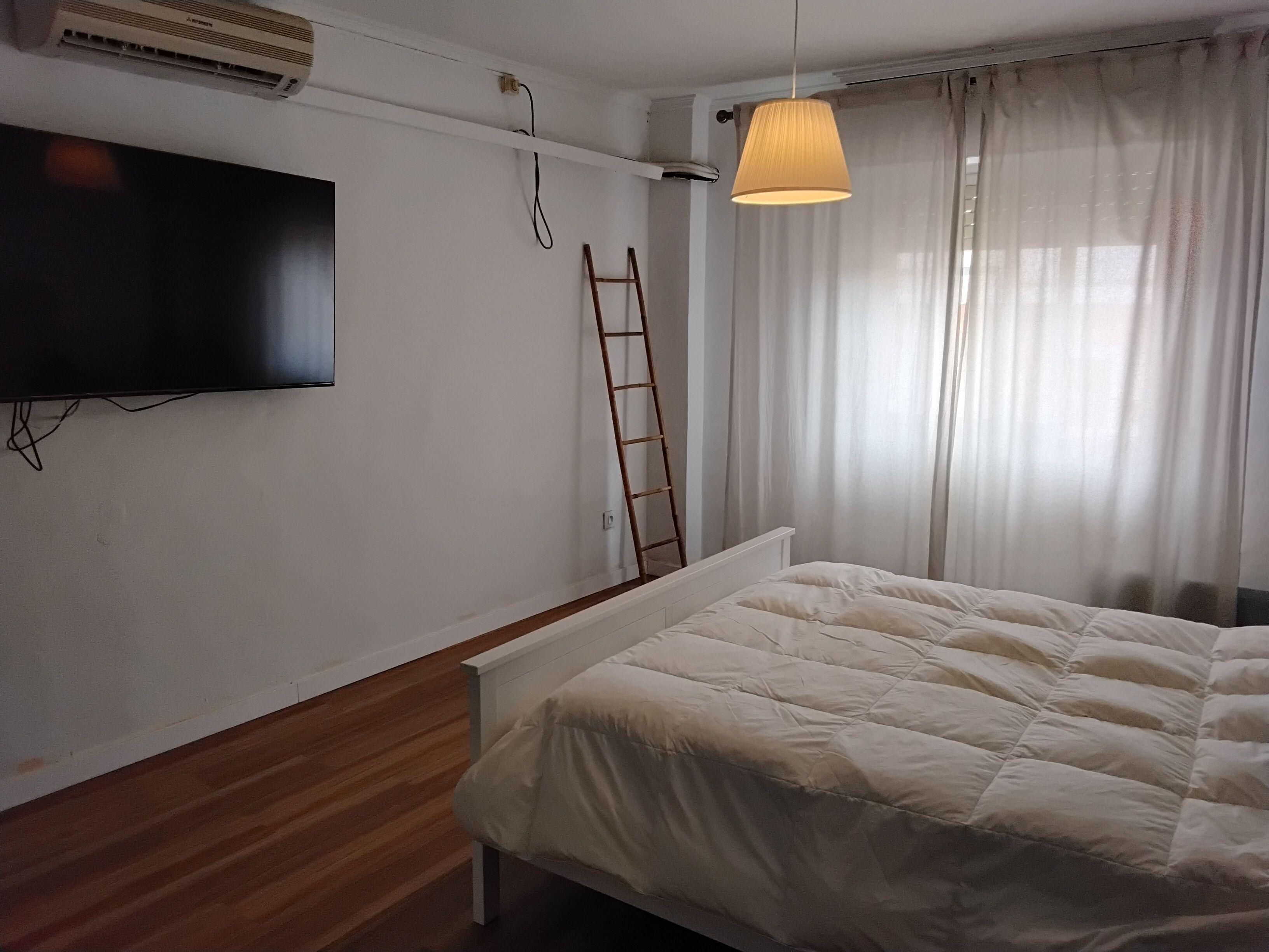 Casa Rural en Venta en Carrer les Amèriques - 8